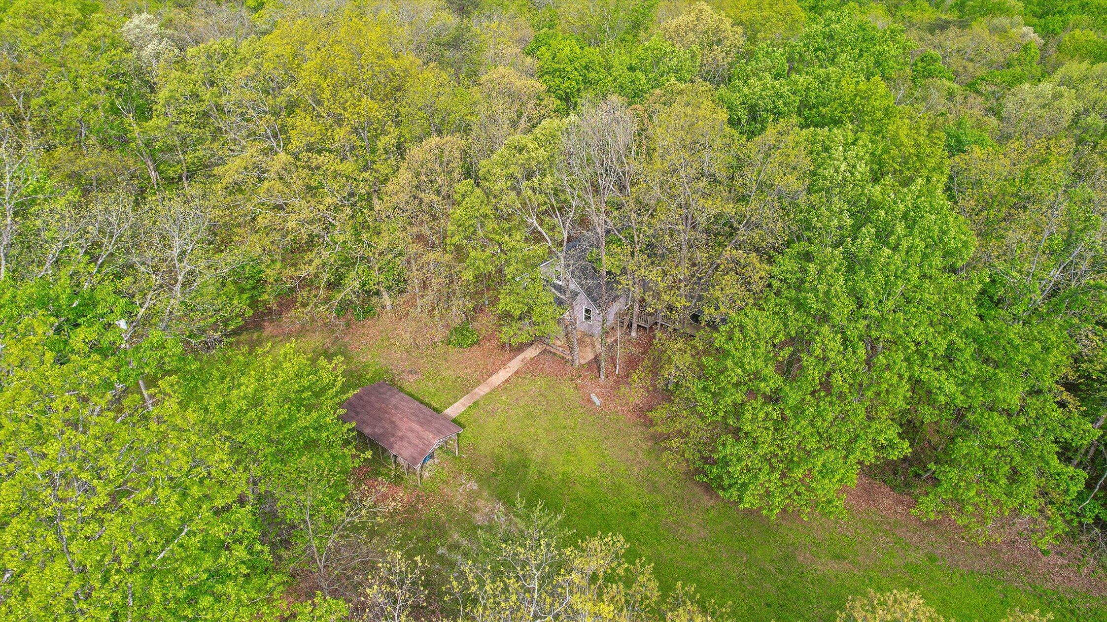 6475 Polly Lane