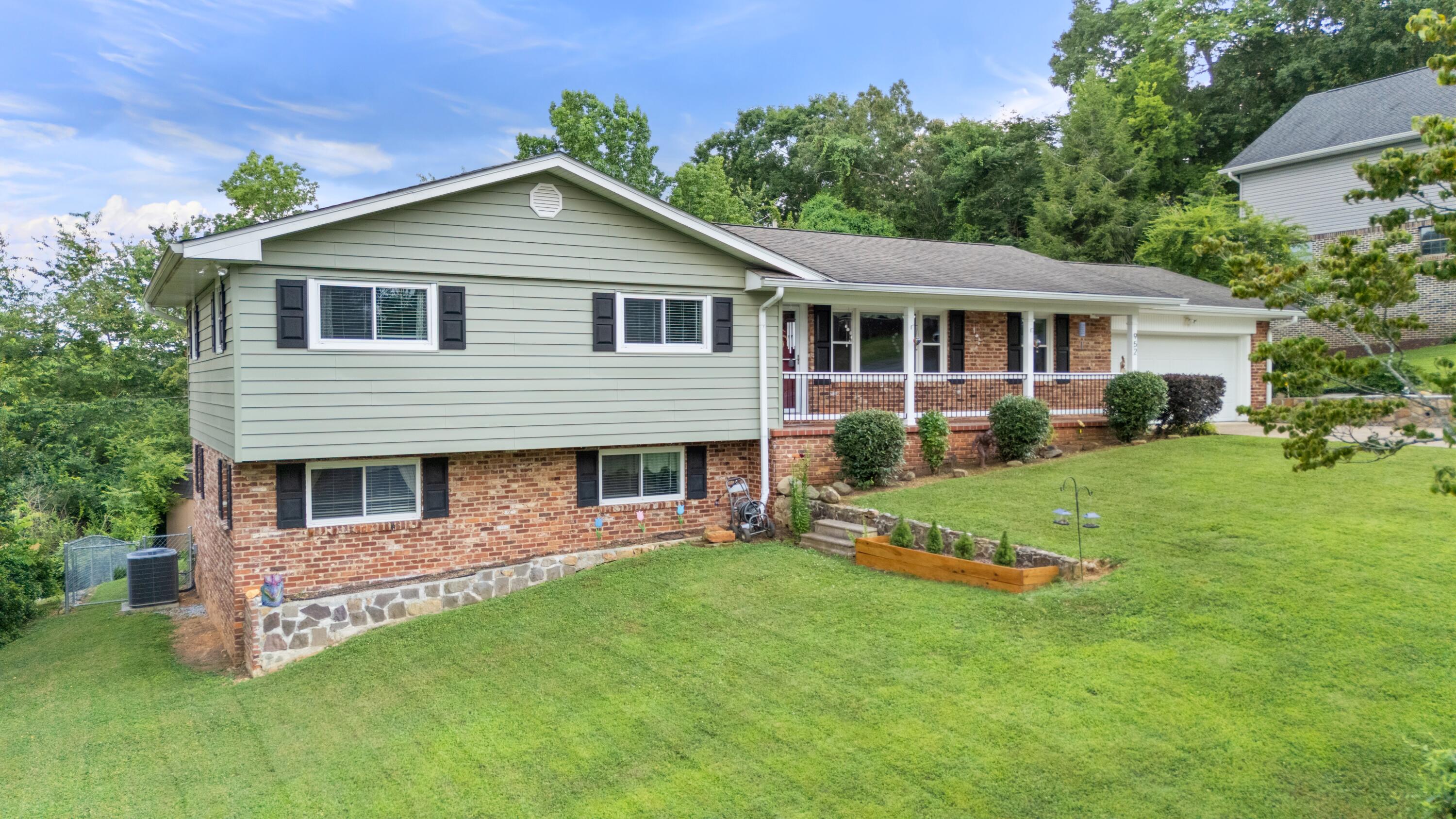 952 Brynwood Drive