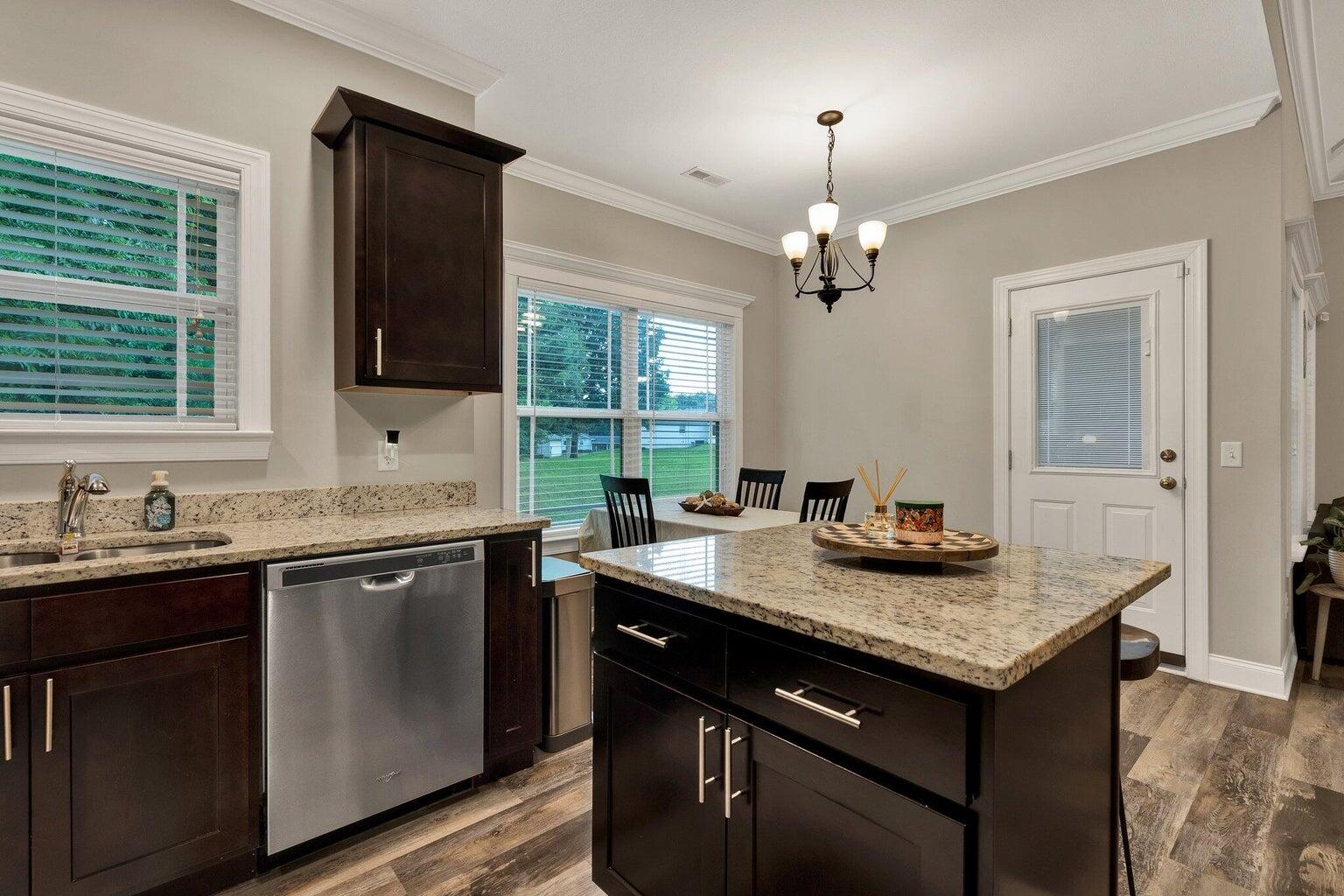 114 Fairhill Drive NE