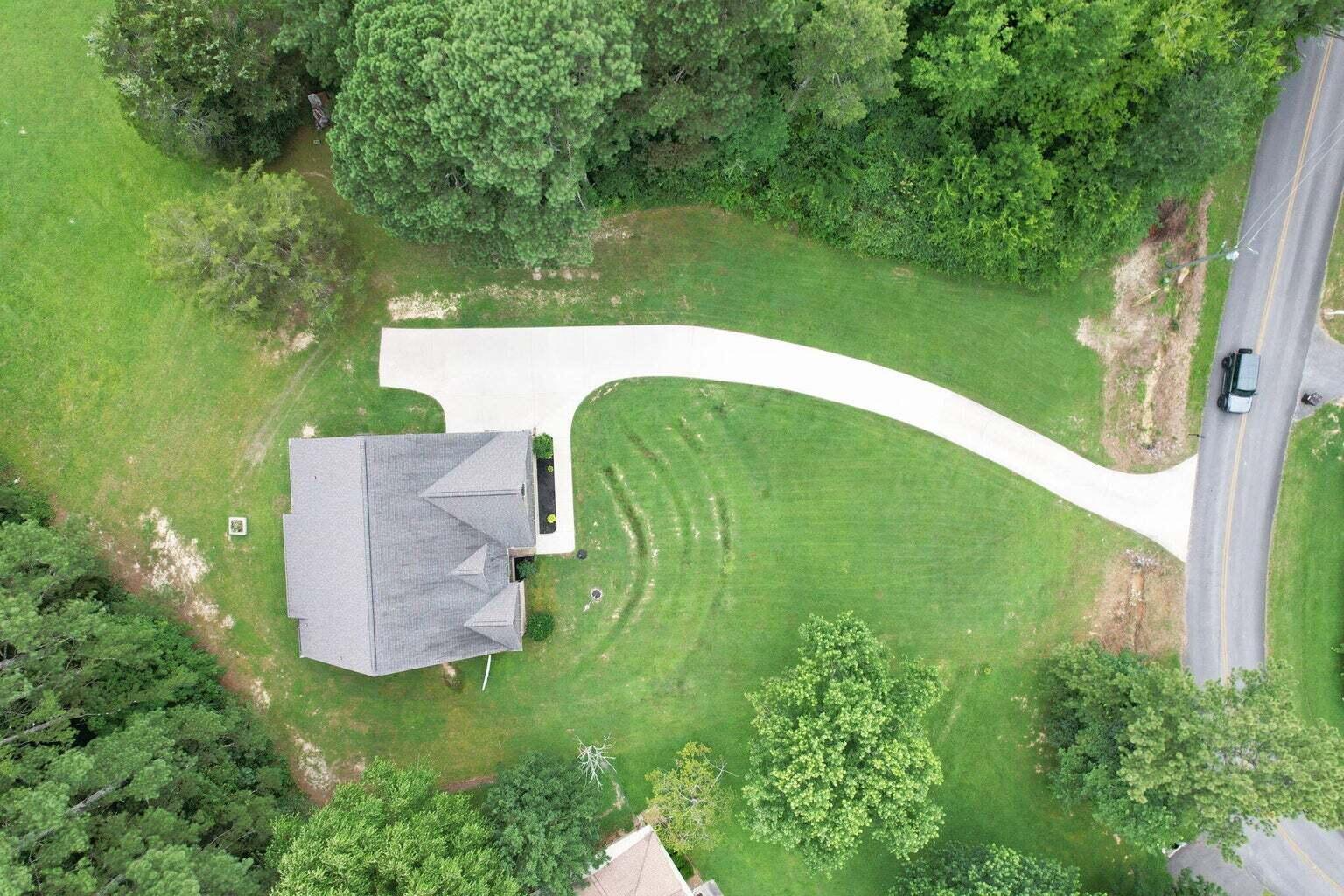 114 Fairhill Drive NE