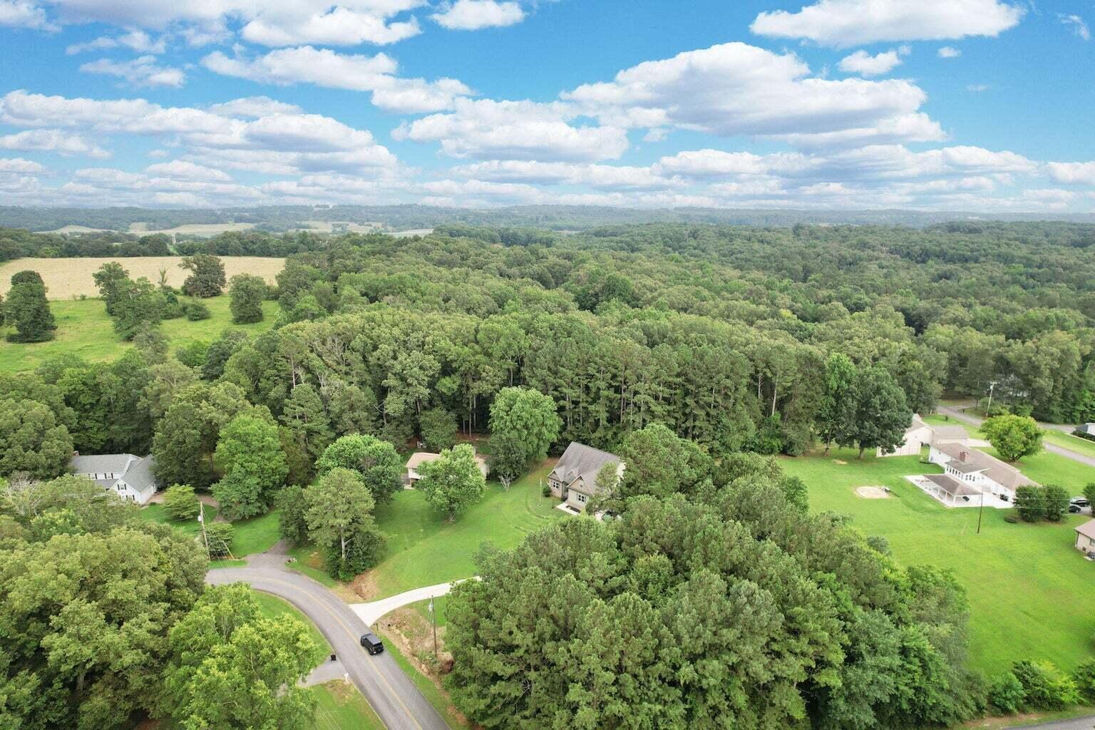 114 Fairhill Drive NE