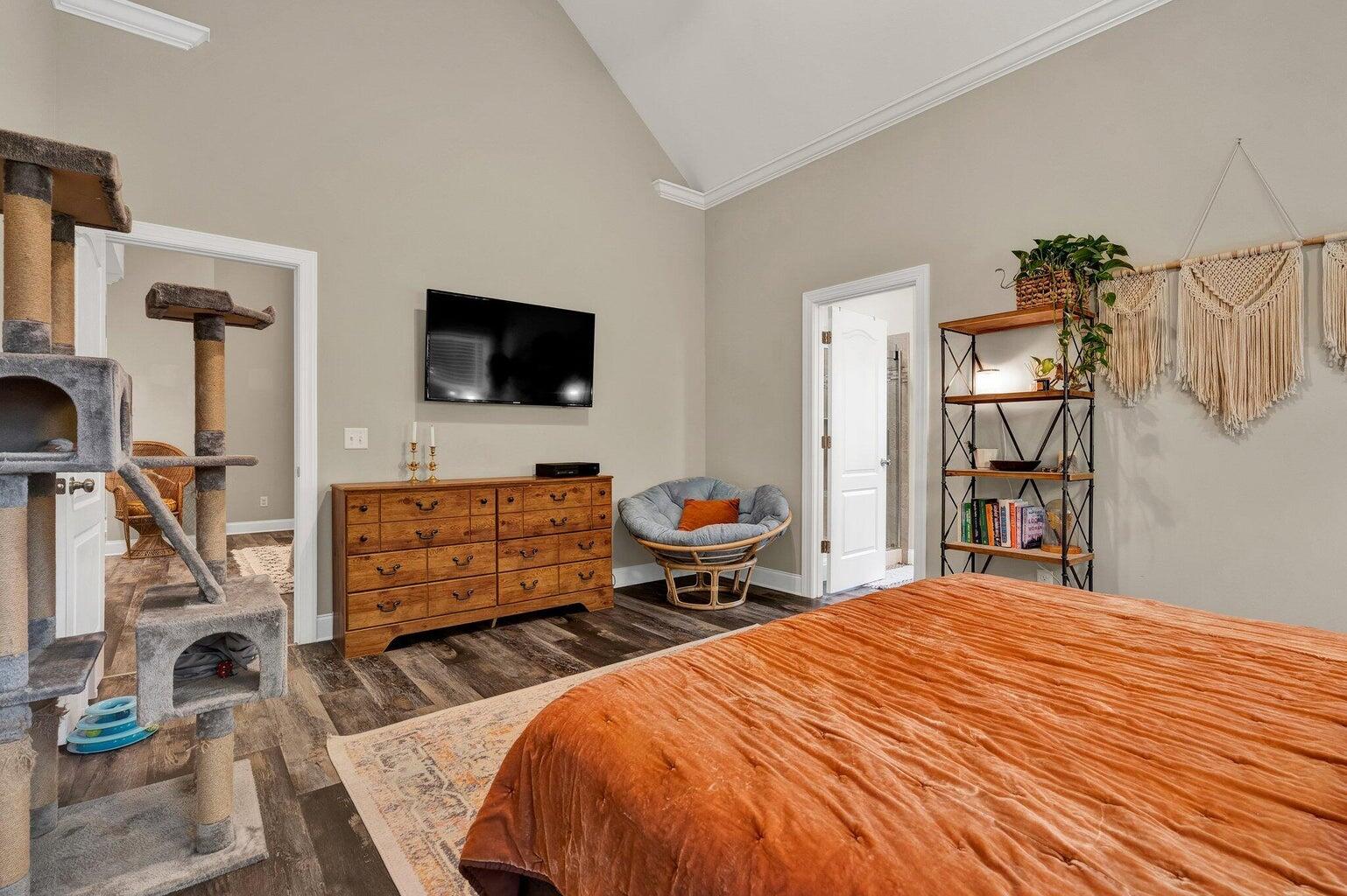 114 Fairhill Drive NE