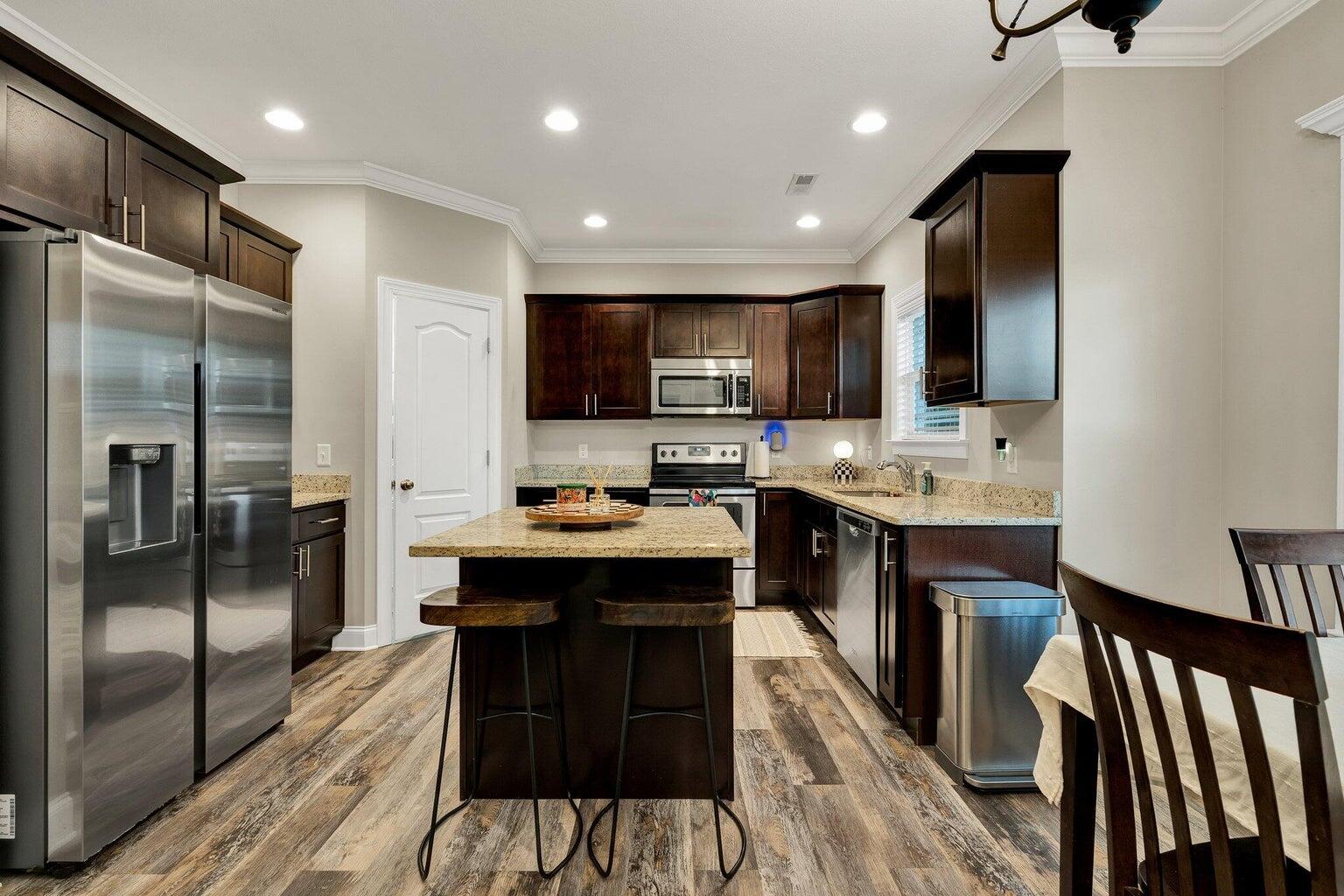 114 Fairhill Drive NE