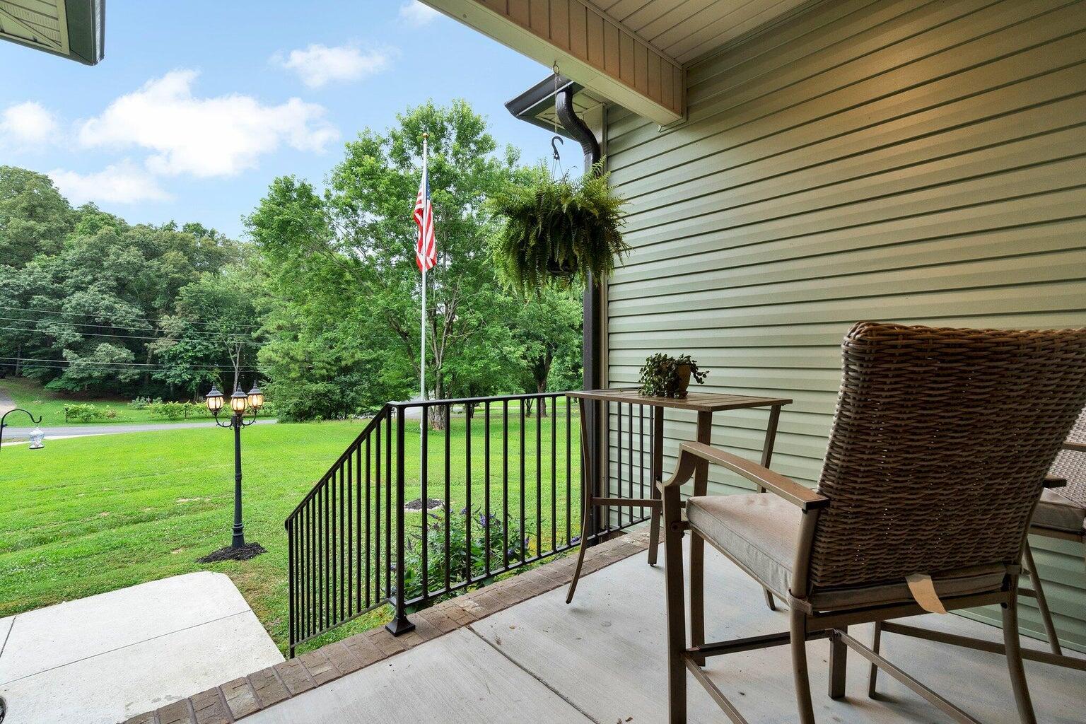 114 Fairhill Drive NE