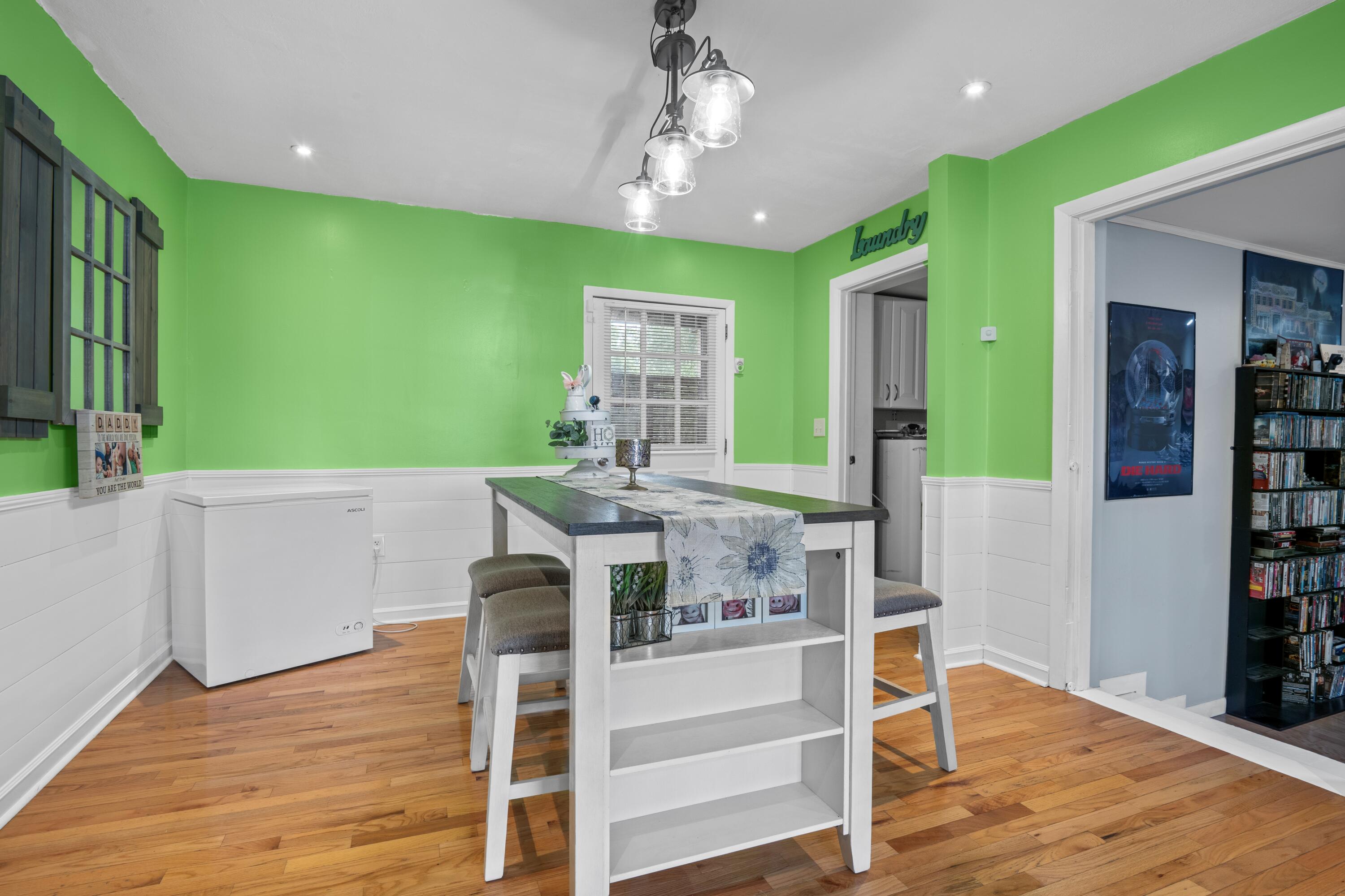 314 W 2nd Street