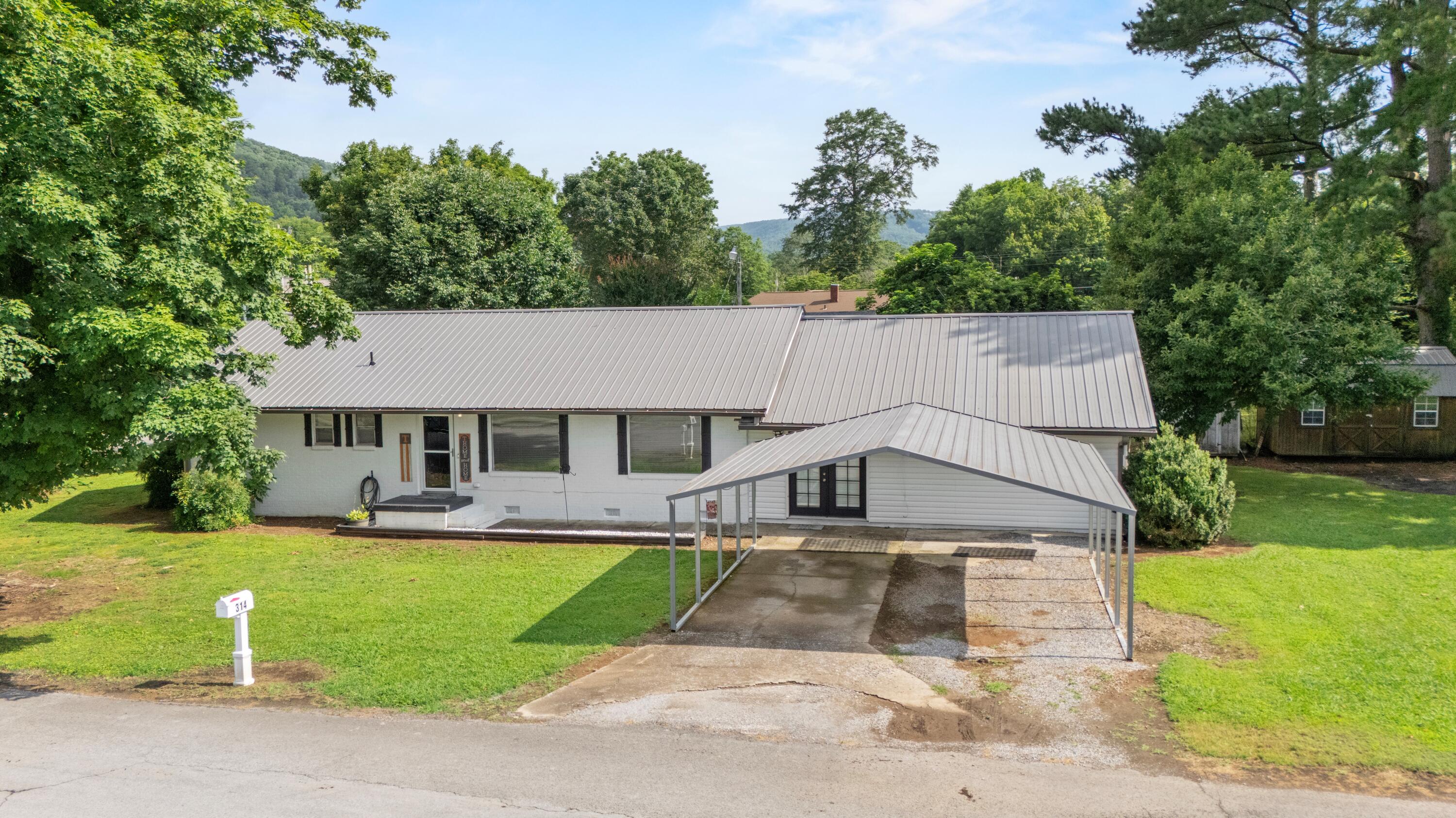 314 W 2nd Street