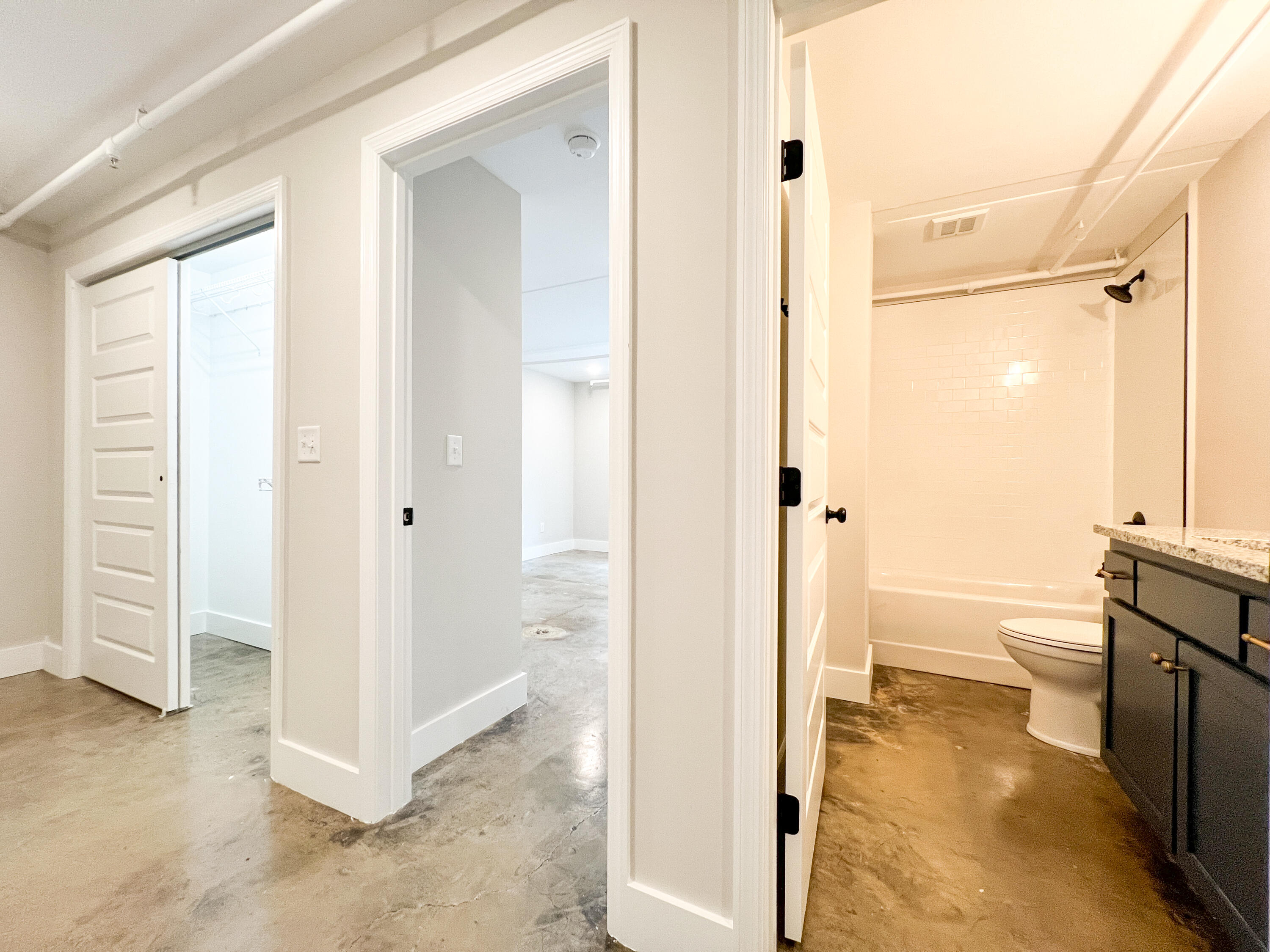 614 E Main Street, 104