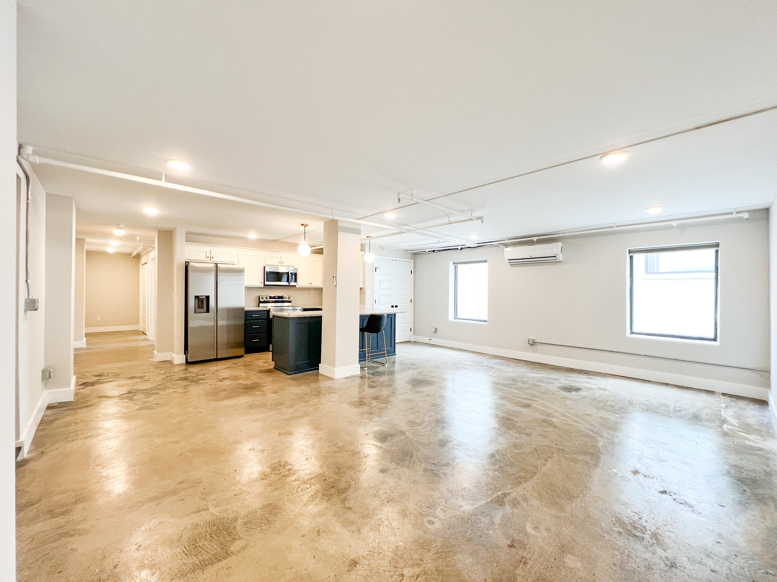 614 E Main Street, 104