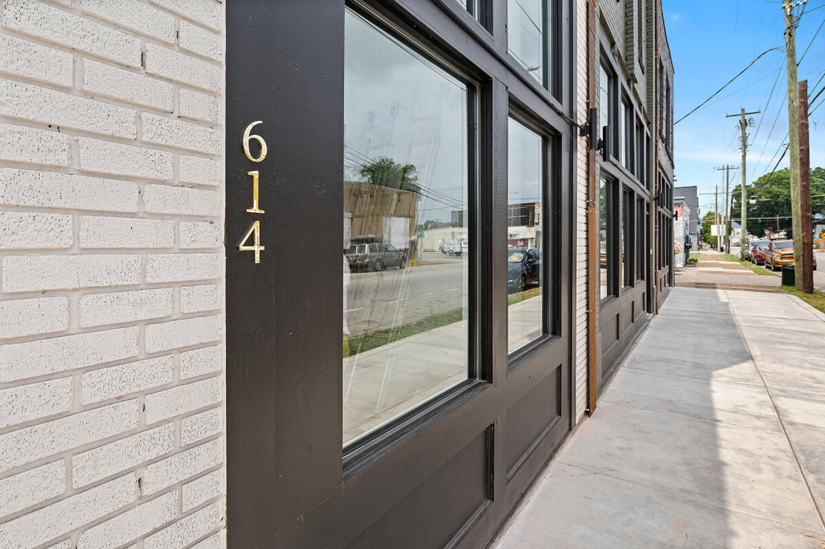 614 E Main Street, 104