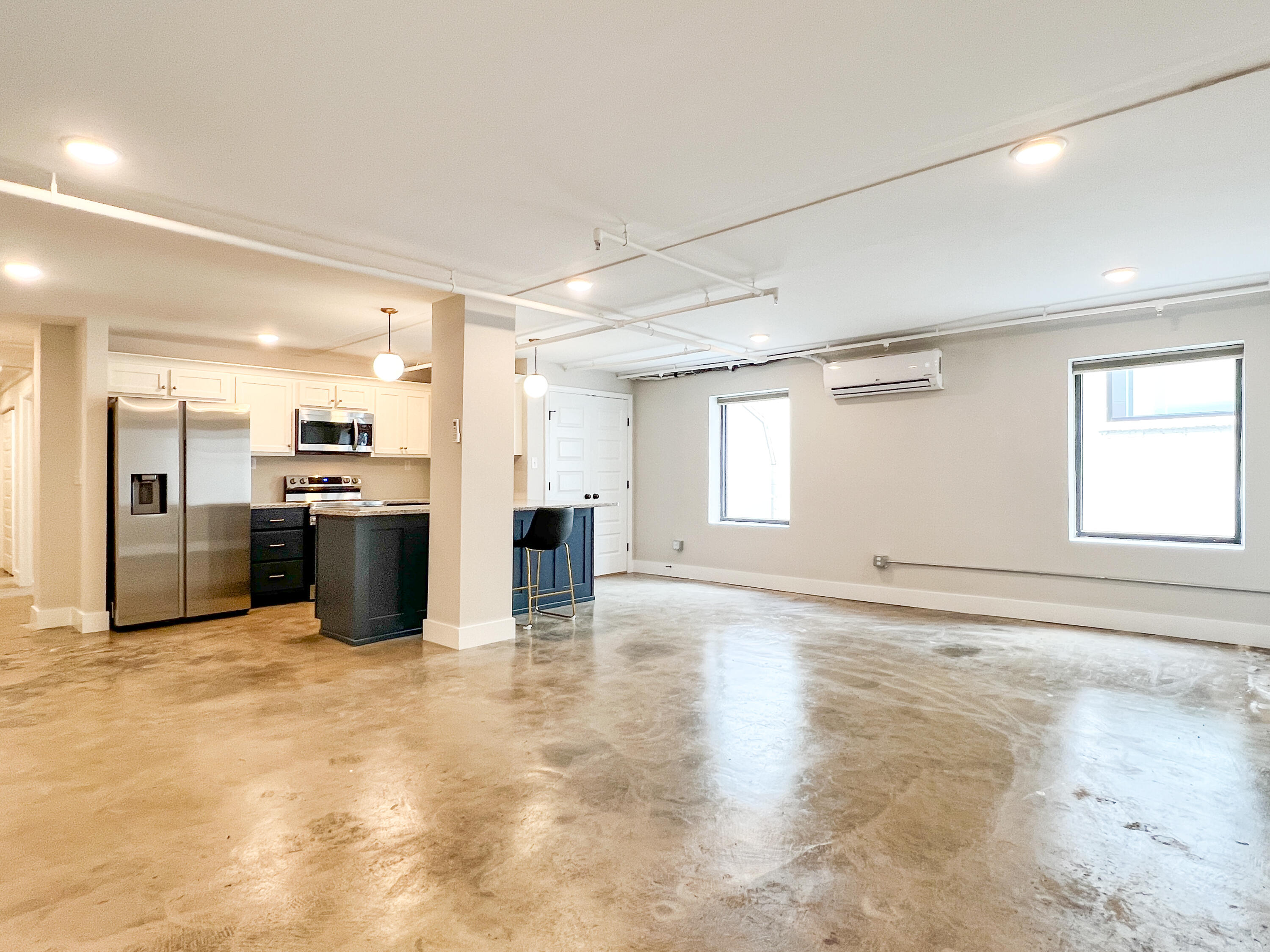 614 E Main Street, 104