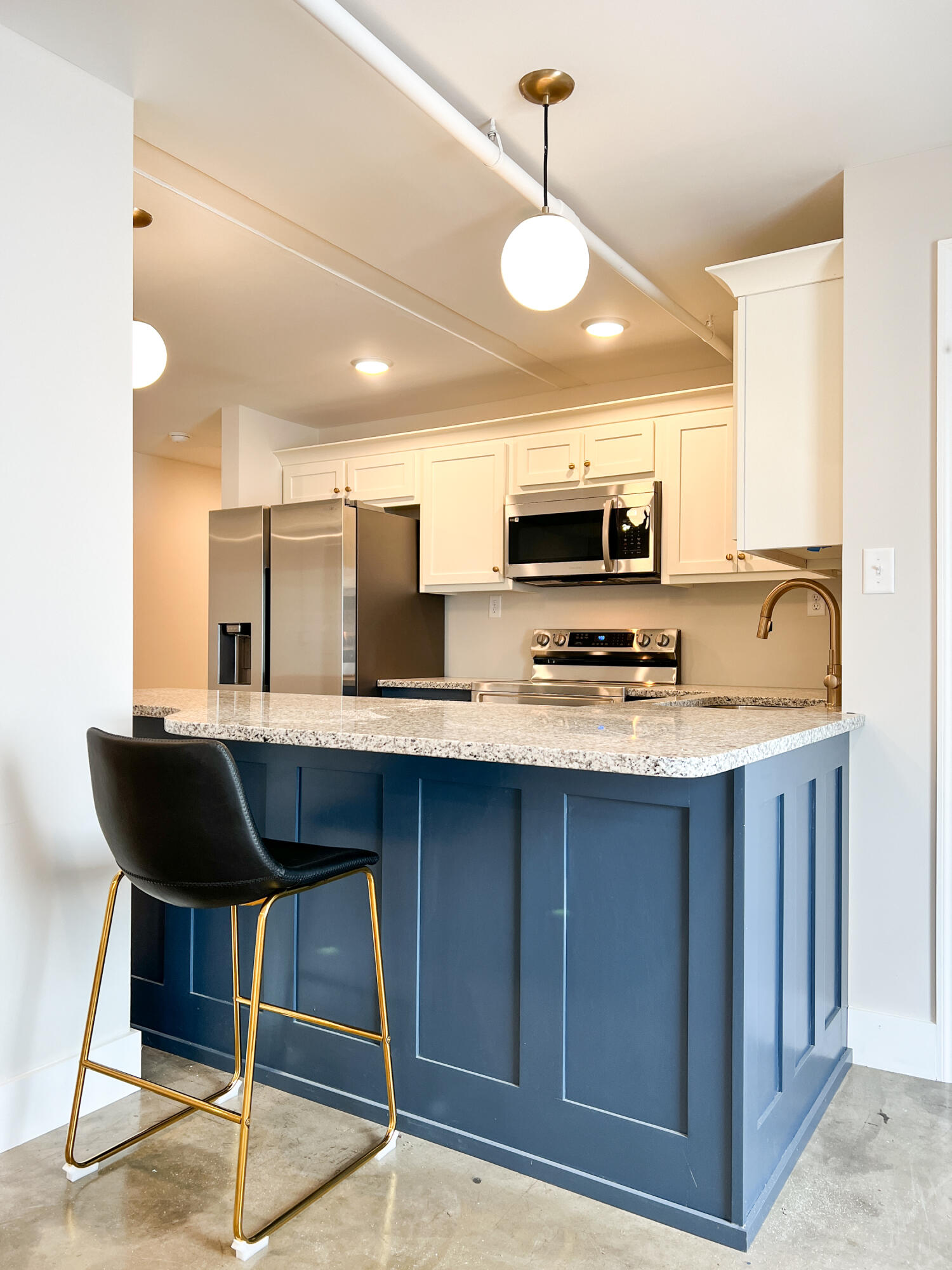 614 E Main Street, 104