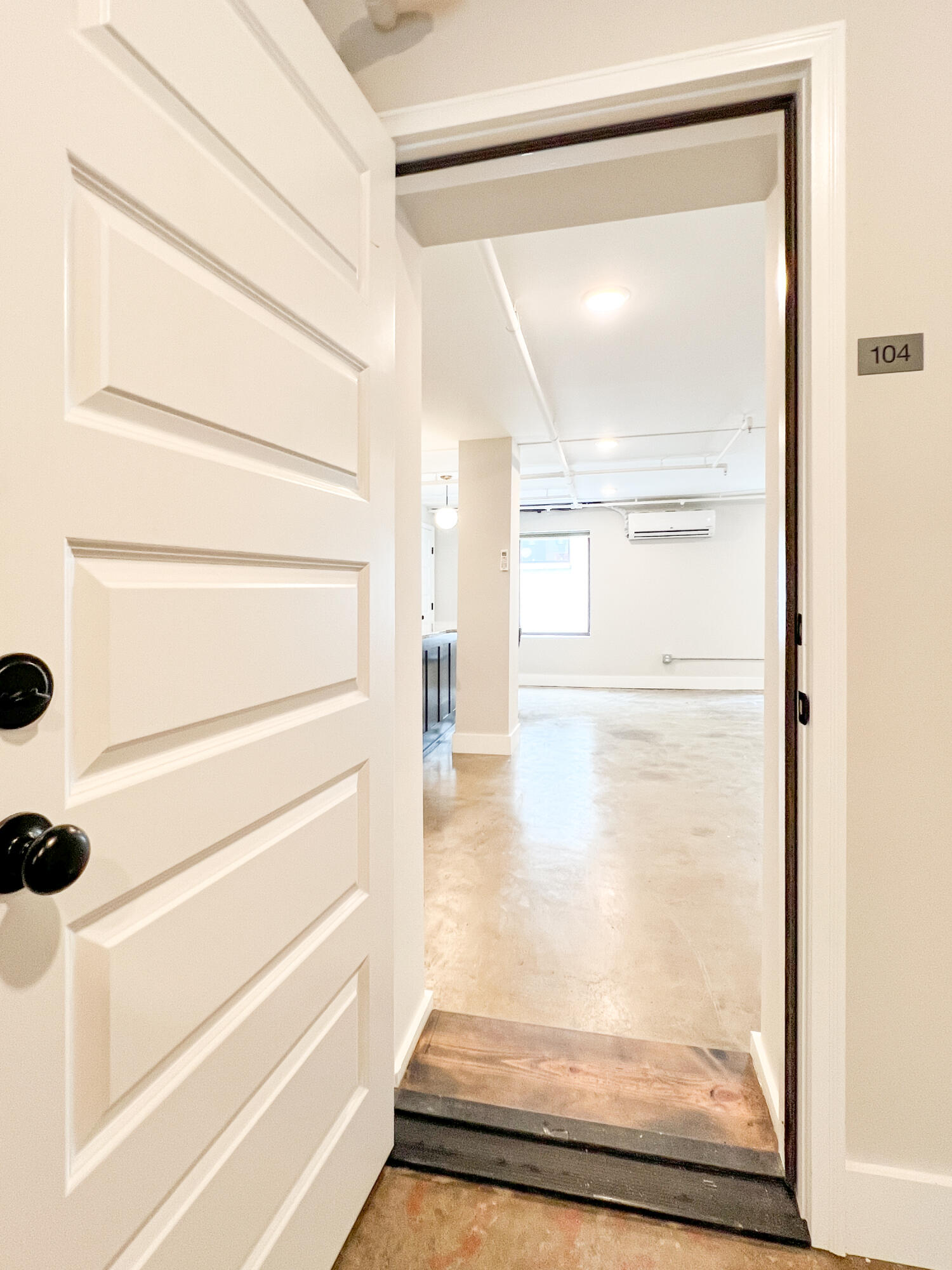 614 E Main Street, 104