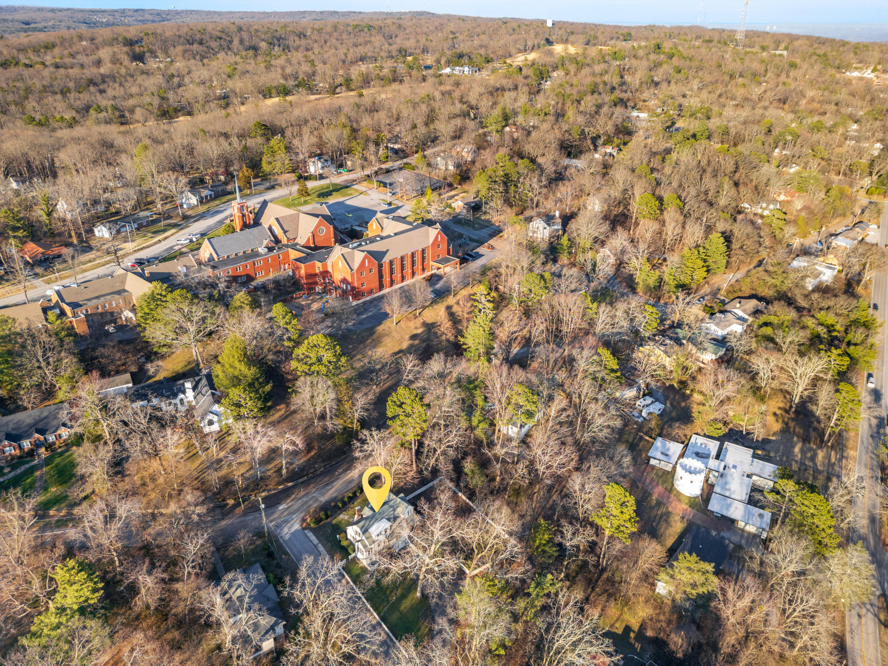 616 Signal Mountain Boulevard