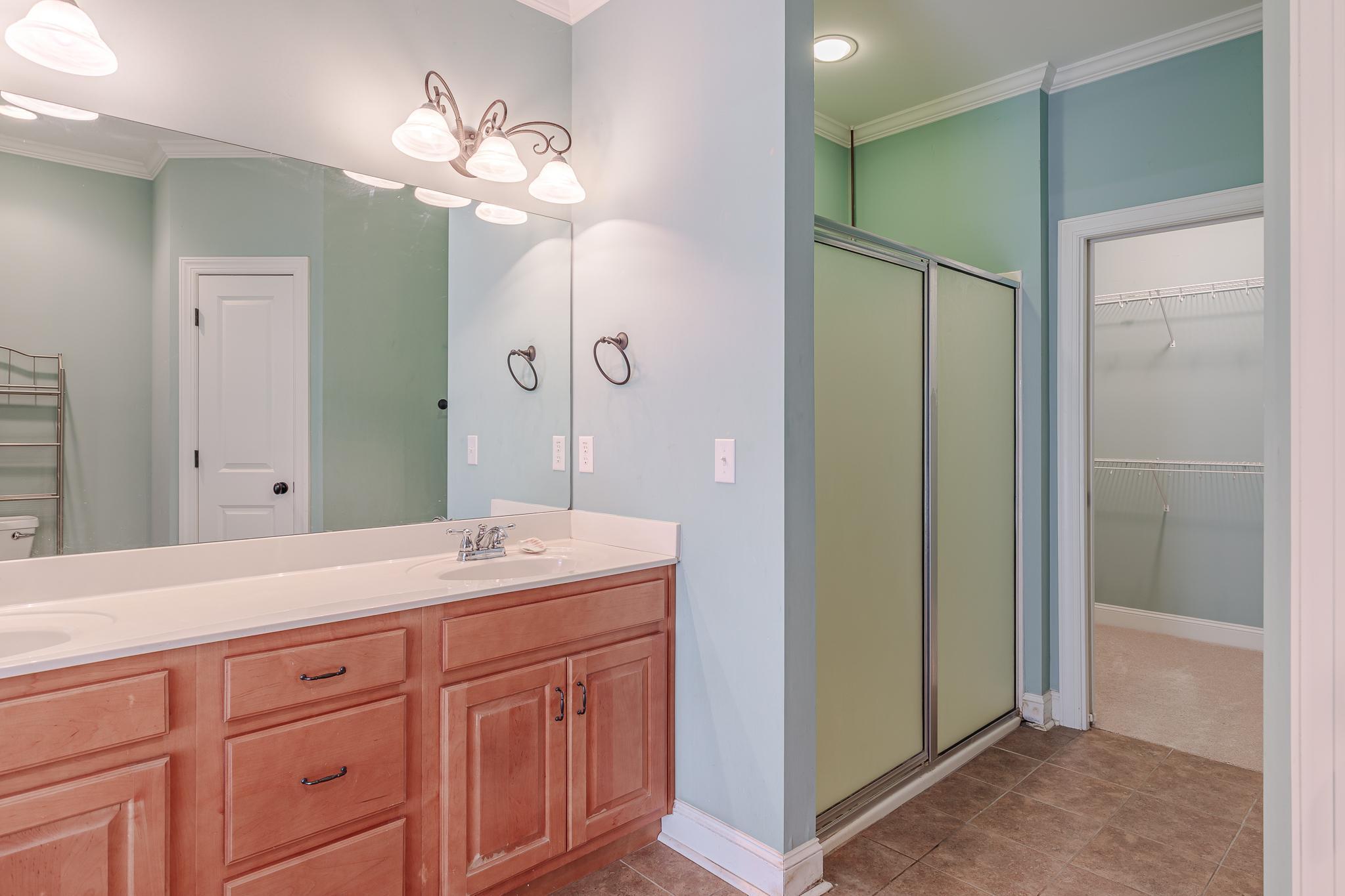 1105 Saddlebrook Drive