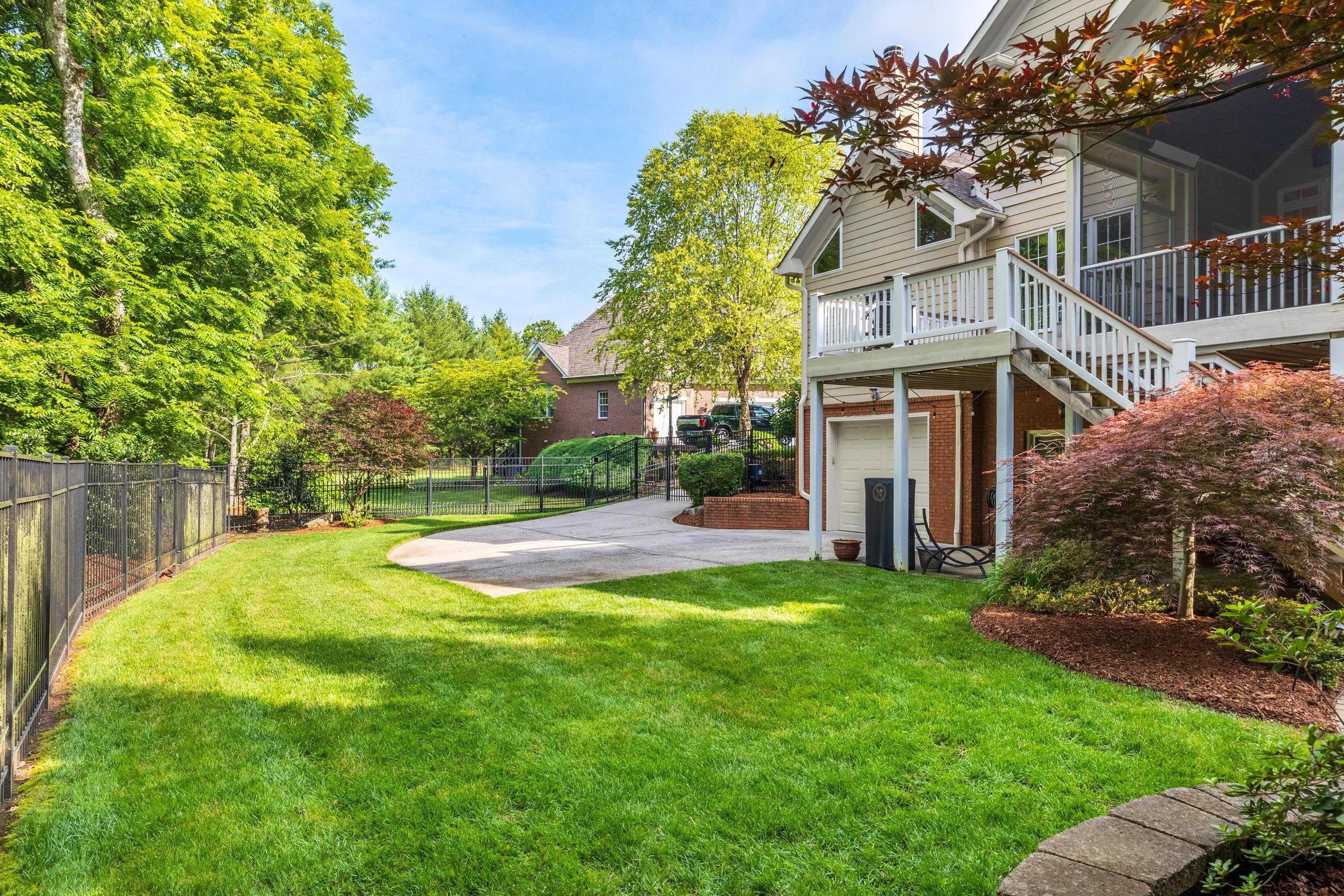 9431 Windrose Circle