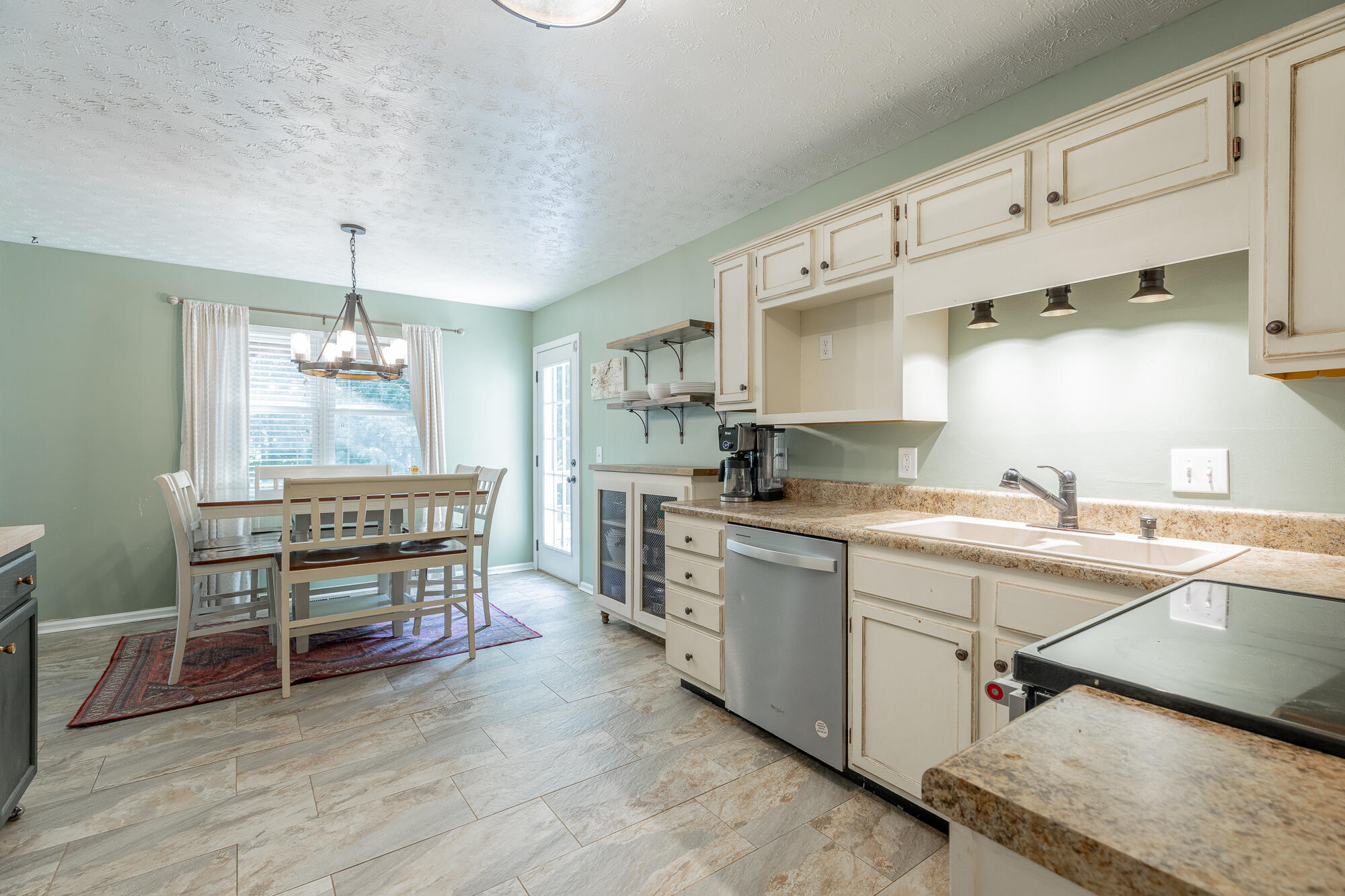 171 Gentry Road