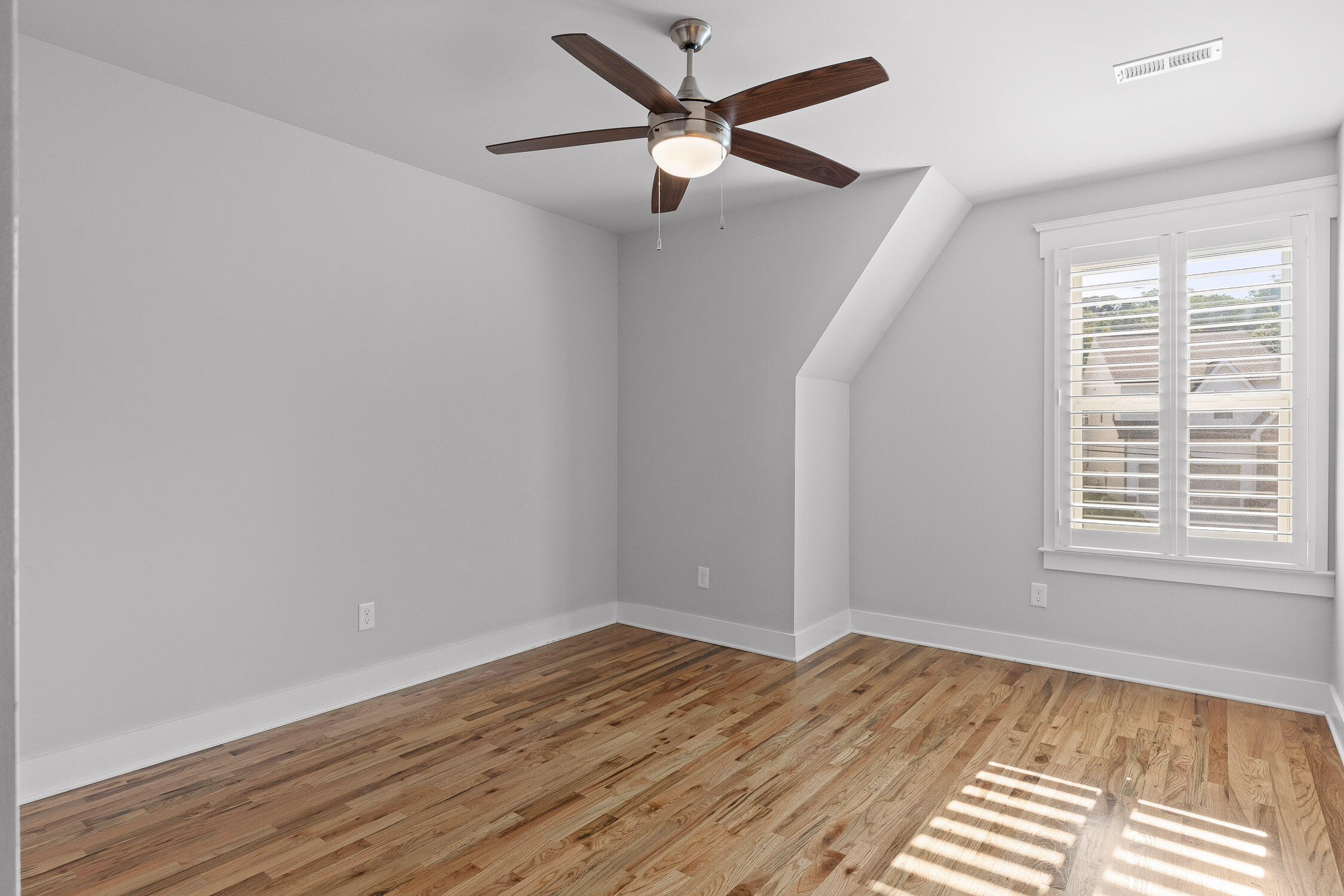 246 Hedgewood Drive