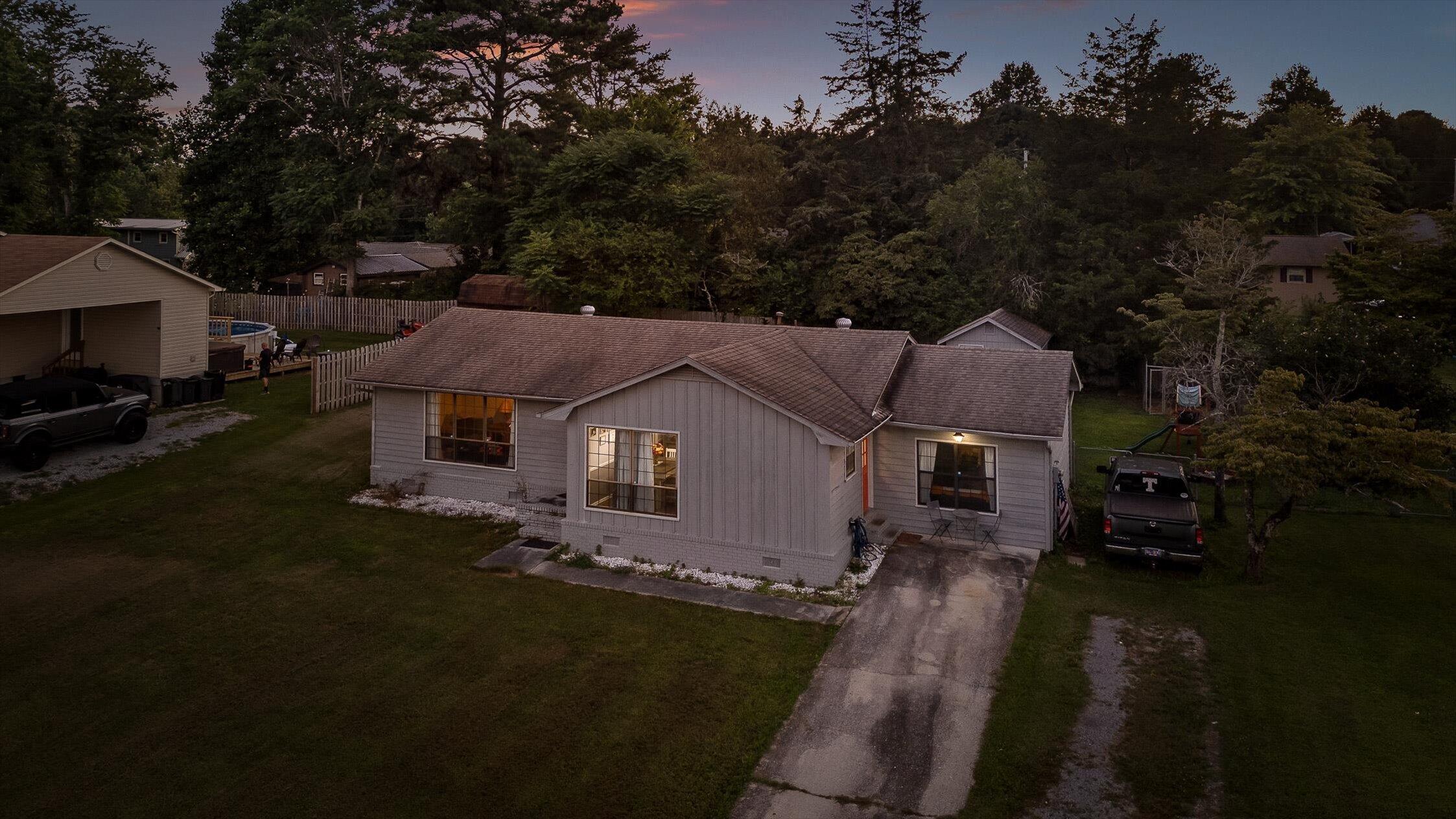 624 Karen Street