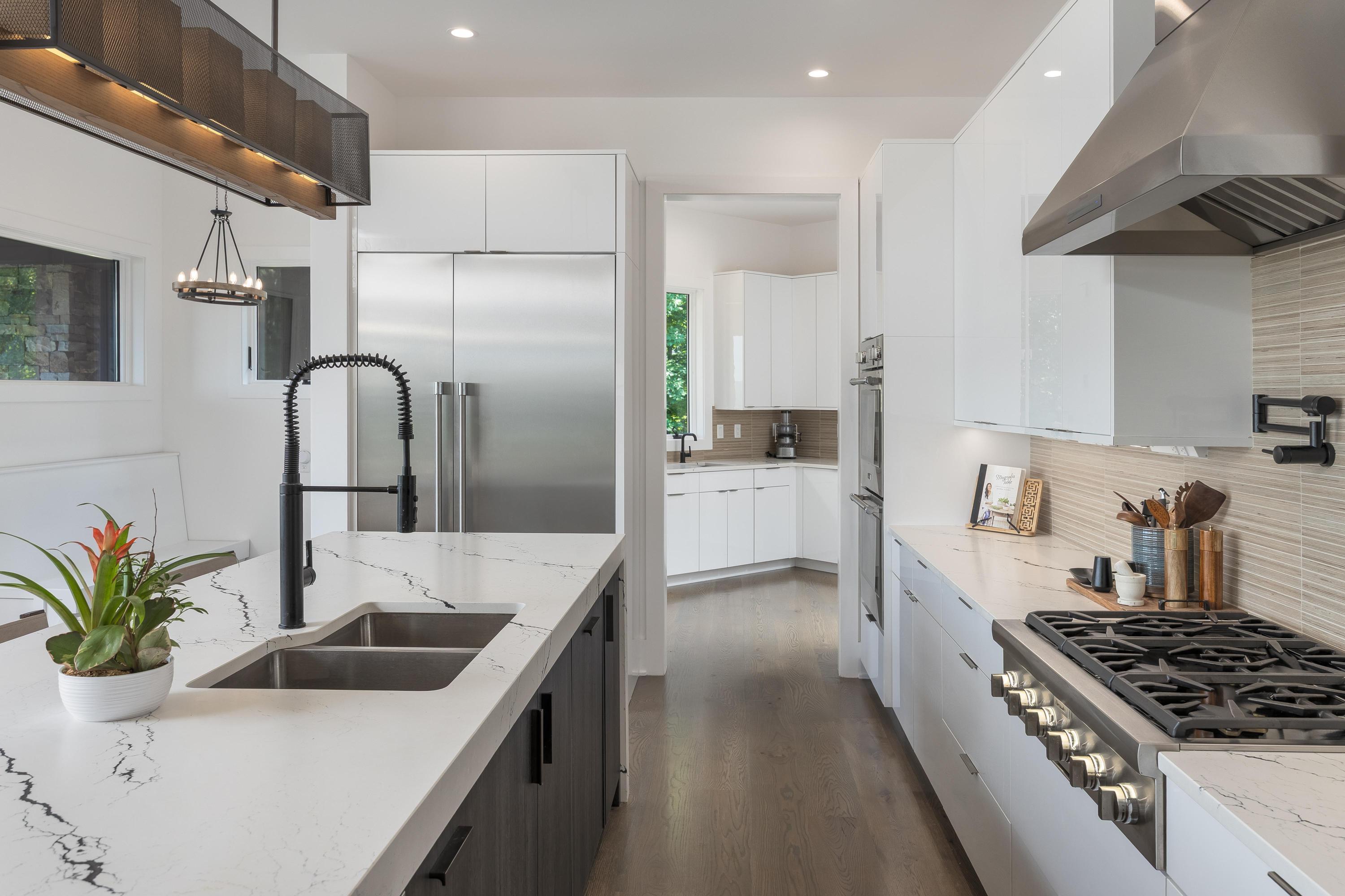 1034 Montlake Road