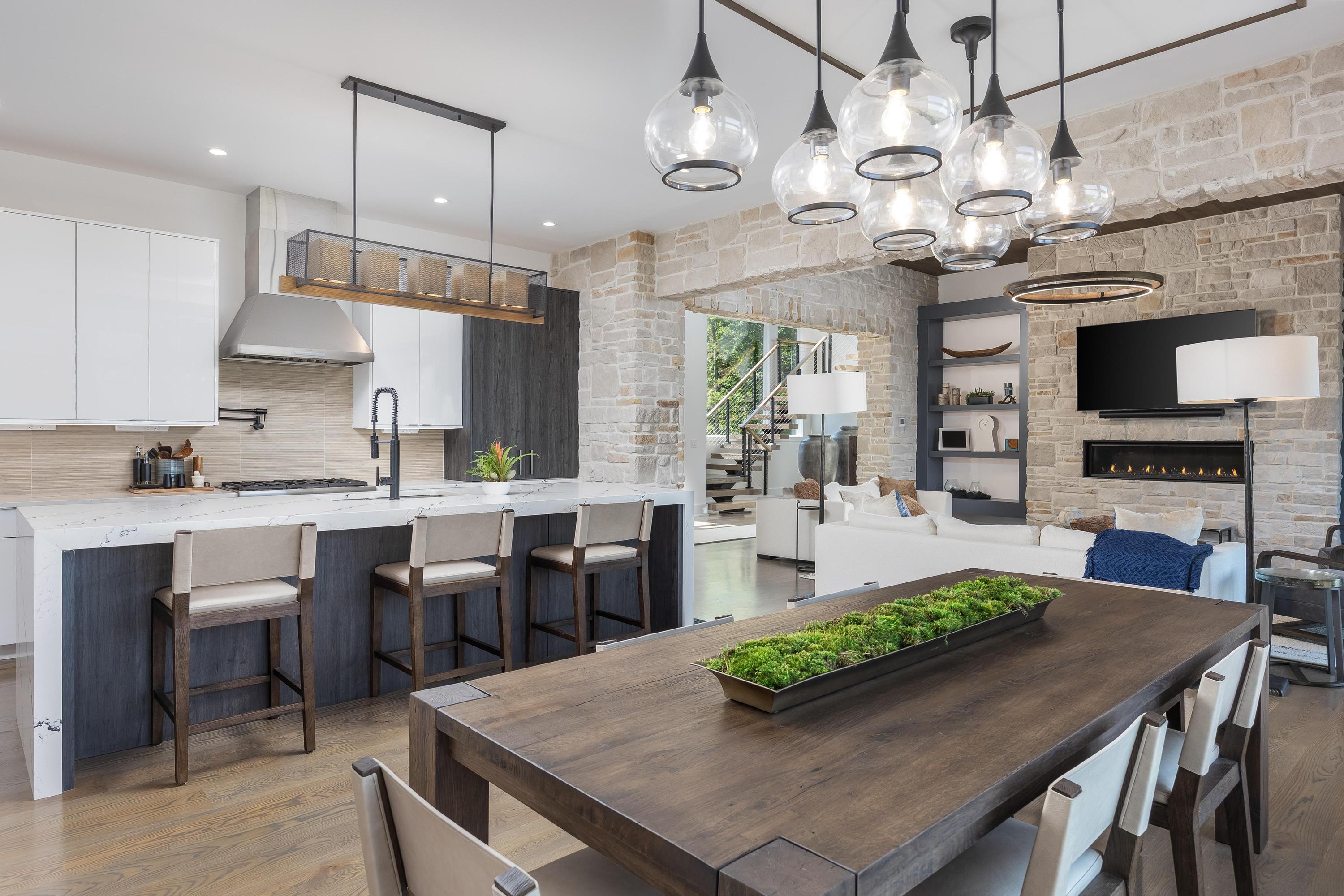 1034 Montlake Road
