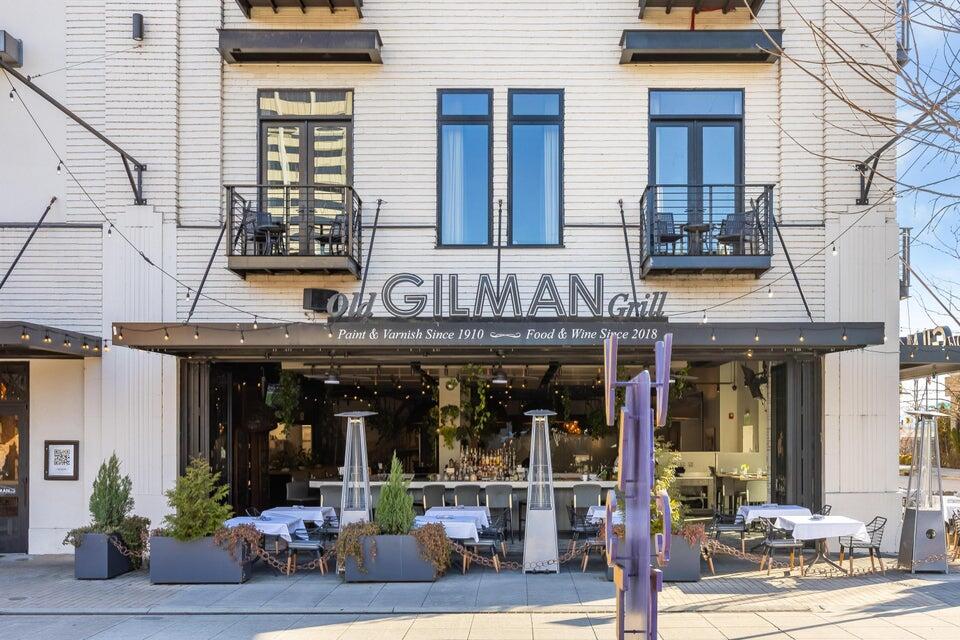 804 Riverfront Parkway, 401