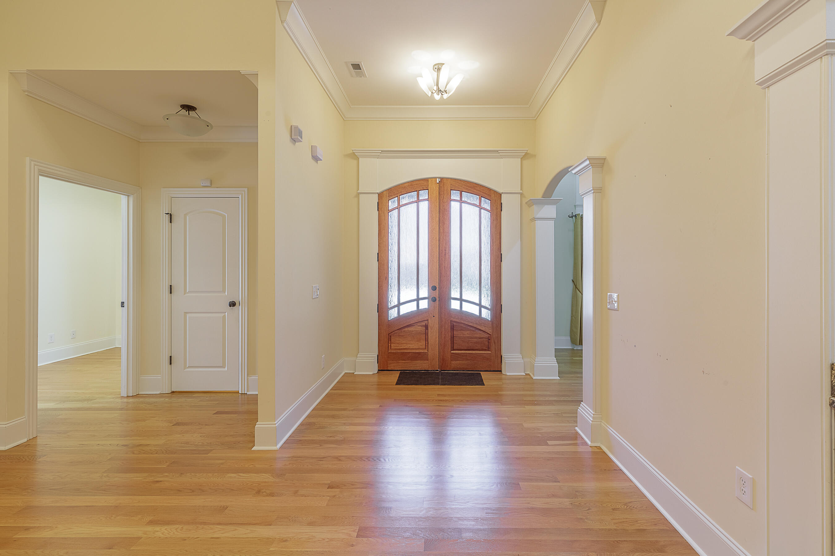 8982 Rostis Lane