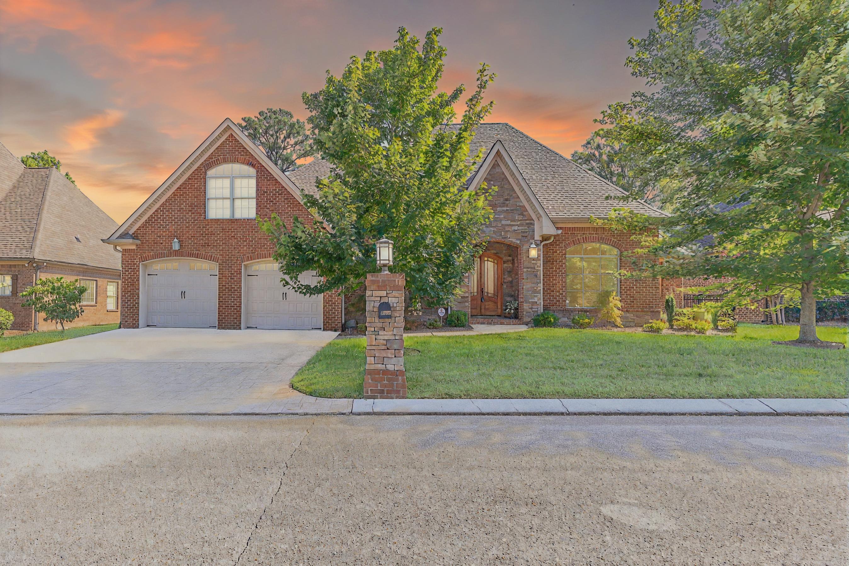 8982 Rostis Lane