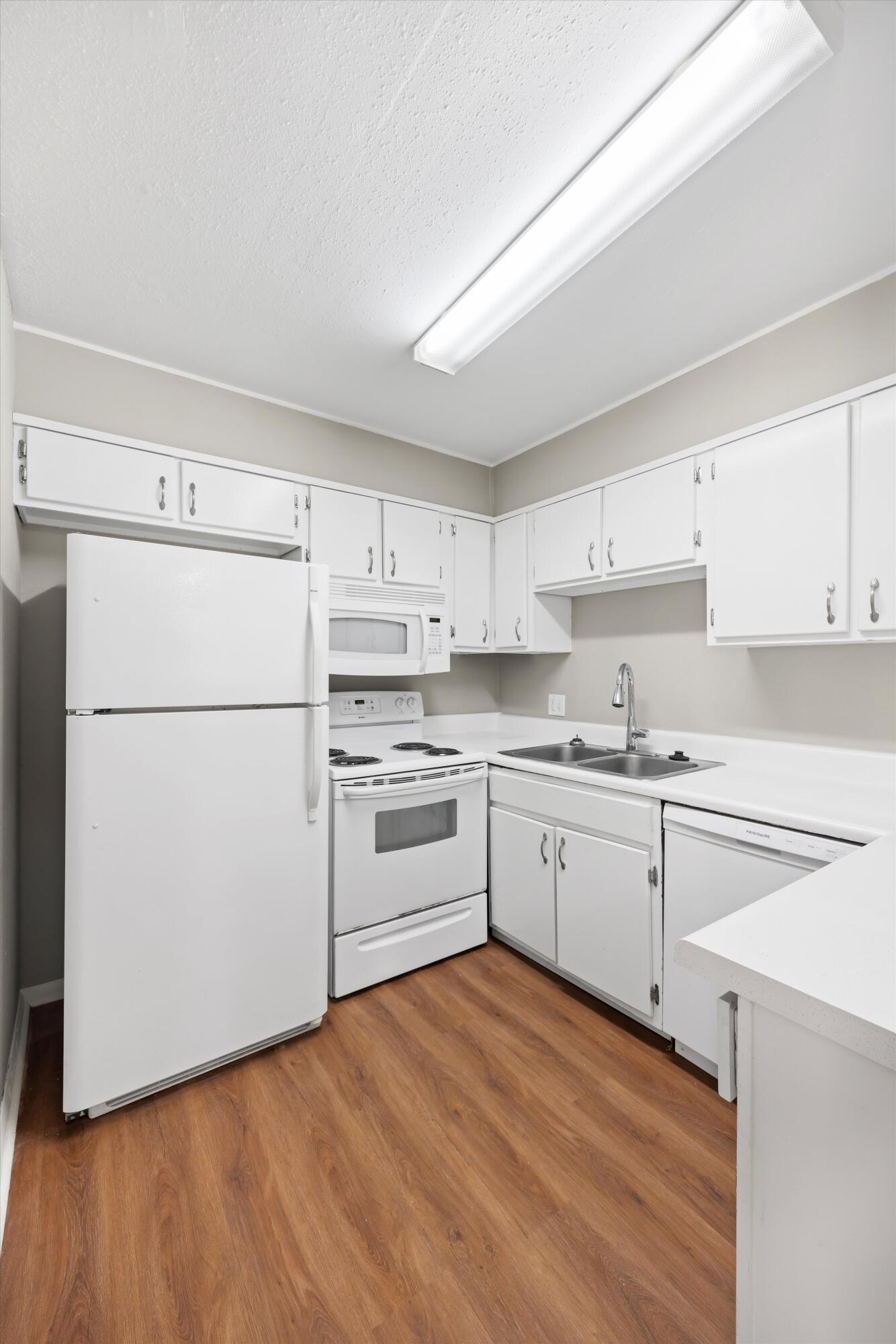 900 Mountain Creek Road, V479