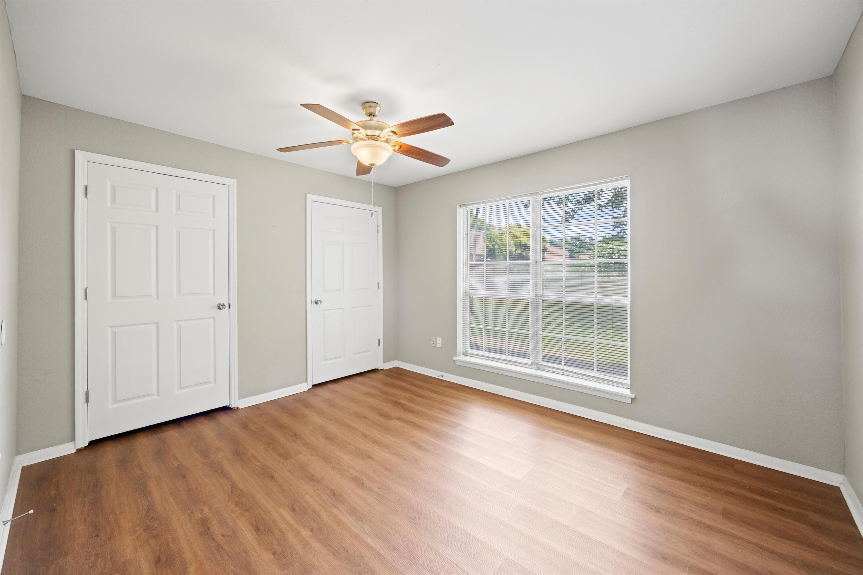 900 Mountain Creek Road, V479