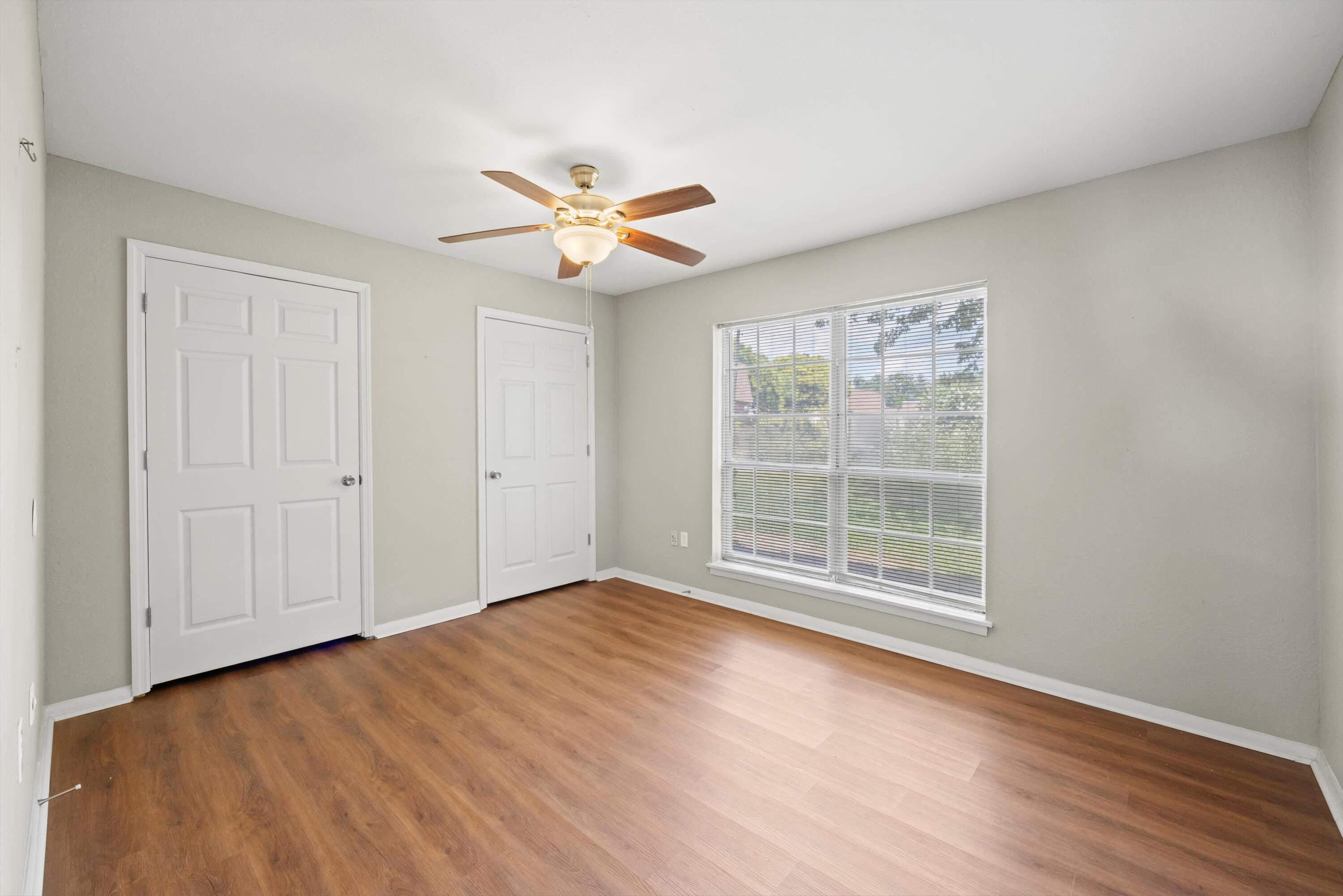 900 Mountain Creek Road, V479