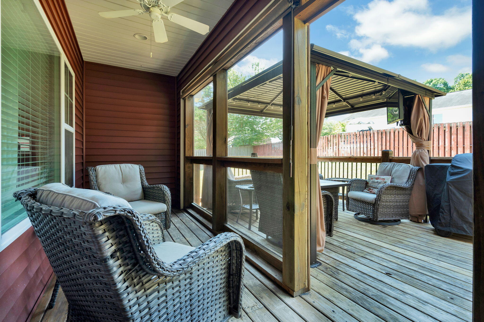 1302 Blythe Ferry Place NE