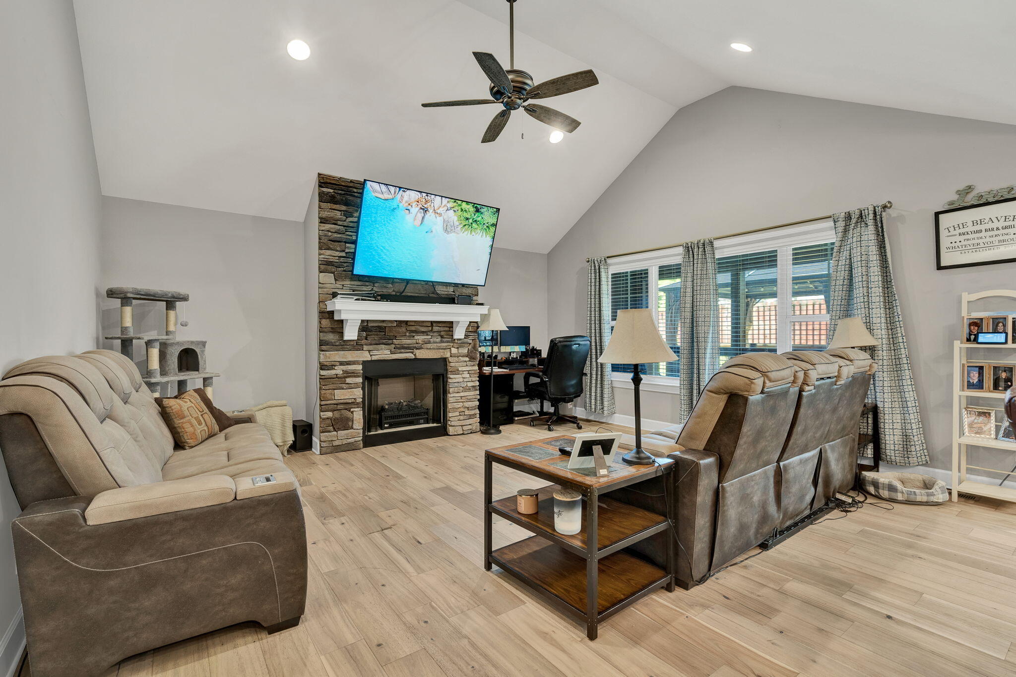 1302 Blythe Ferry Place NE