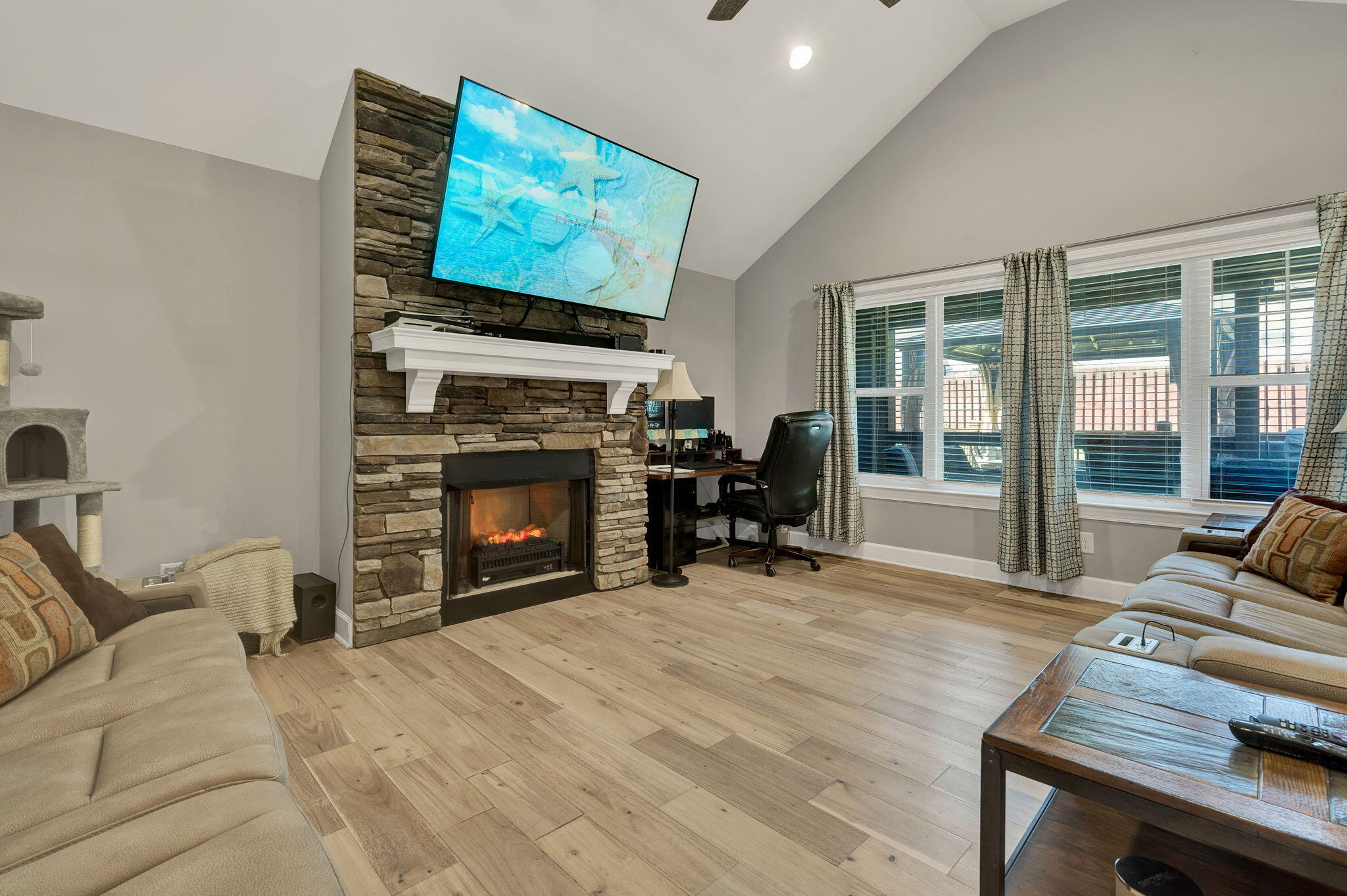 1302 Blythe Ferry Place NE