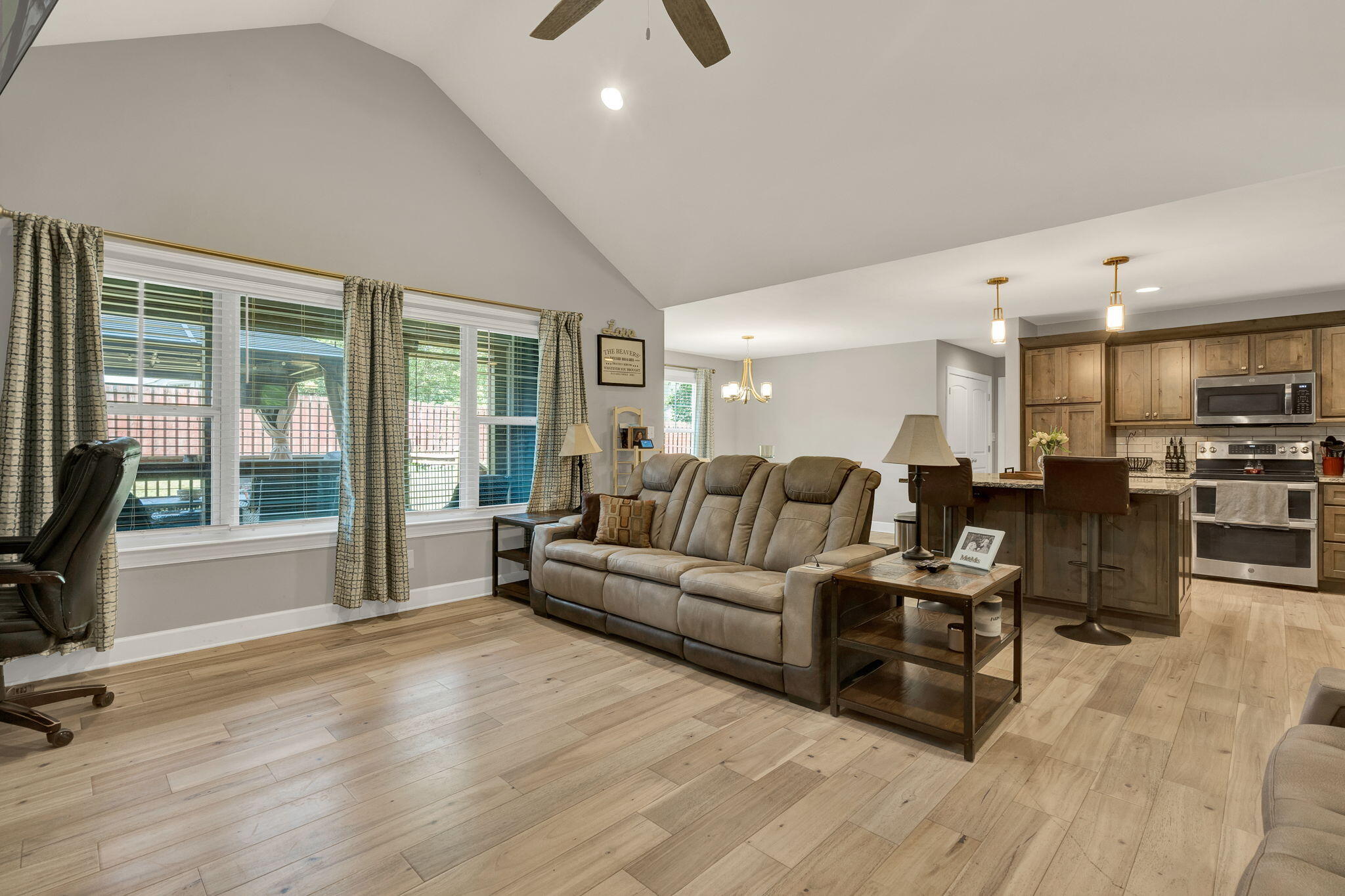 1302 Blythe Ferry Place NE