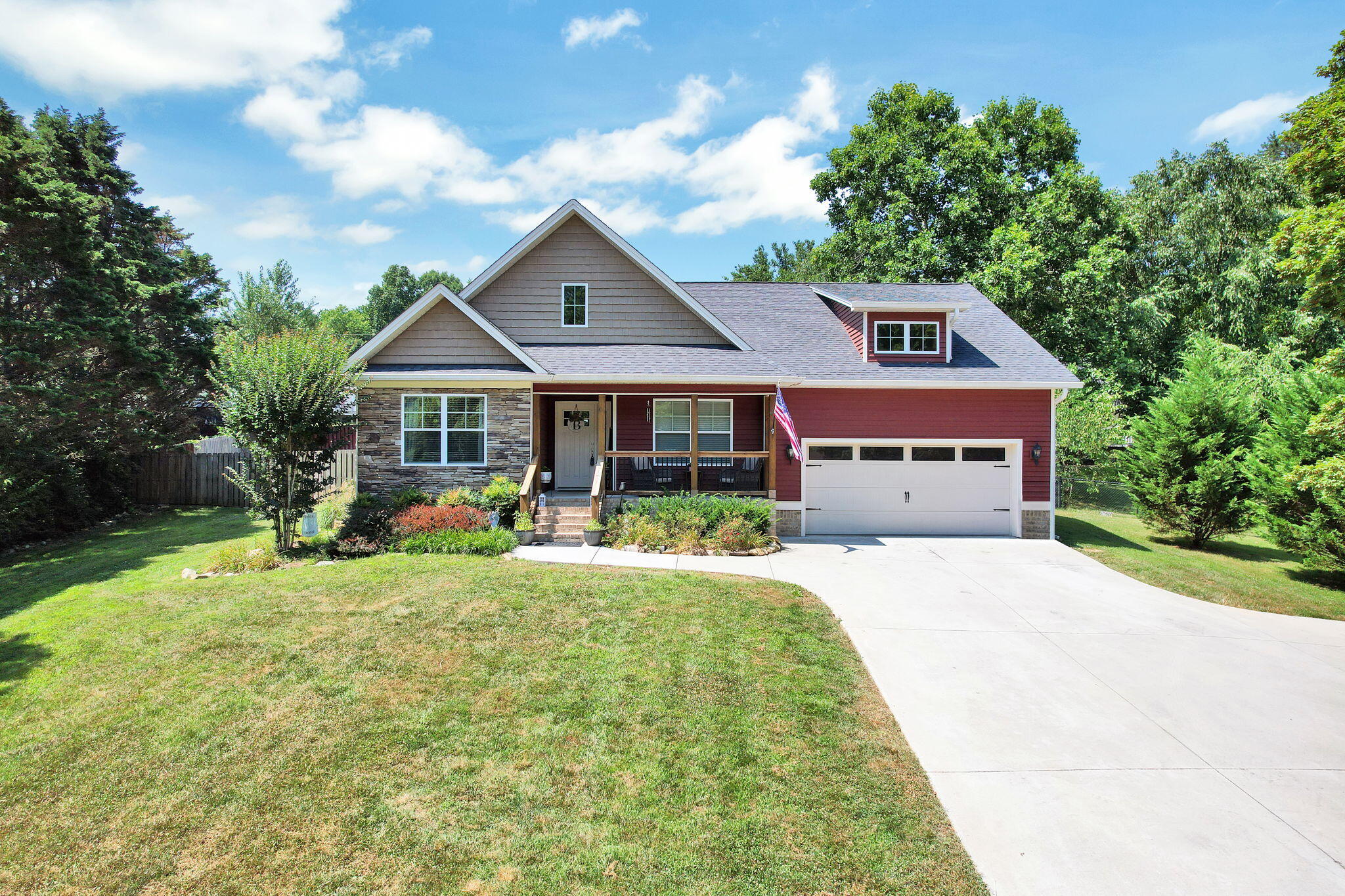 1302 Blythe Ferry Place NE