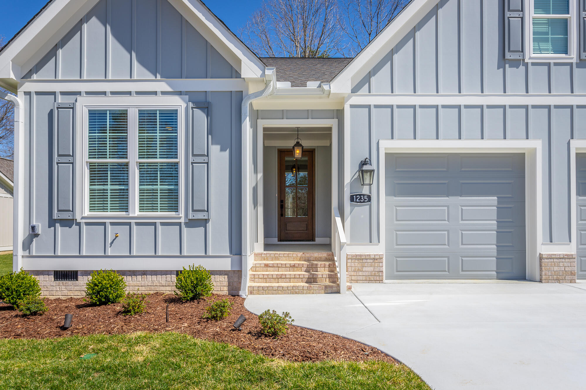1235 Bentley Lane