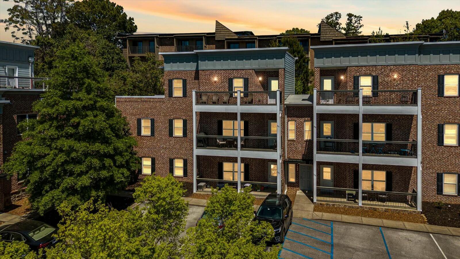 229 Delmont St #225