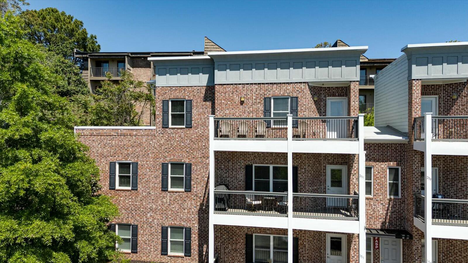 229 Delmont St #225