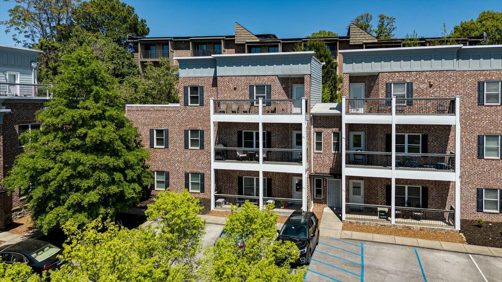 229 Delmont St #225