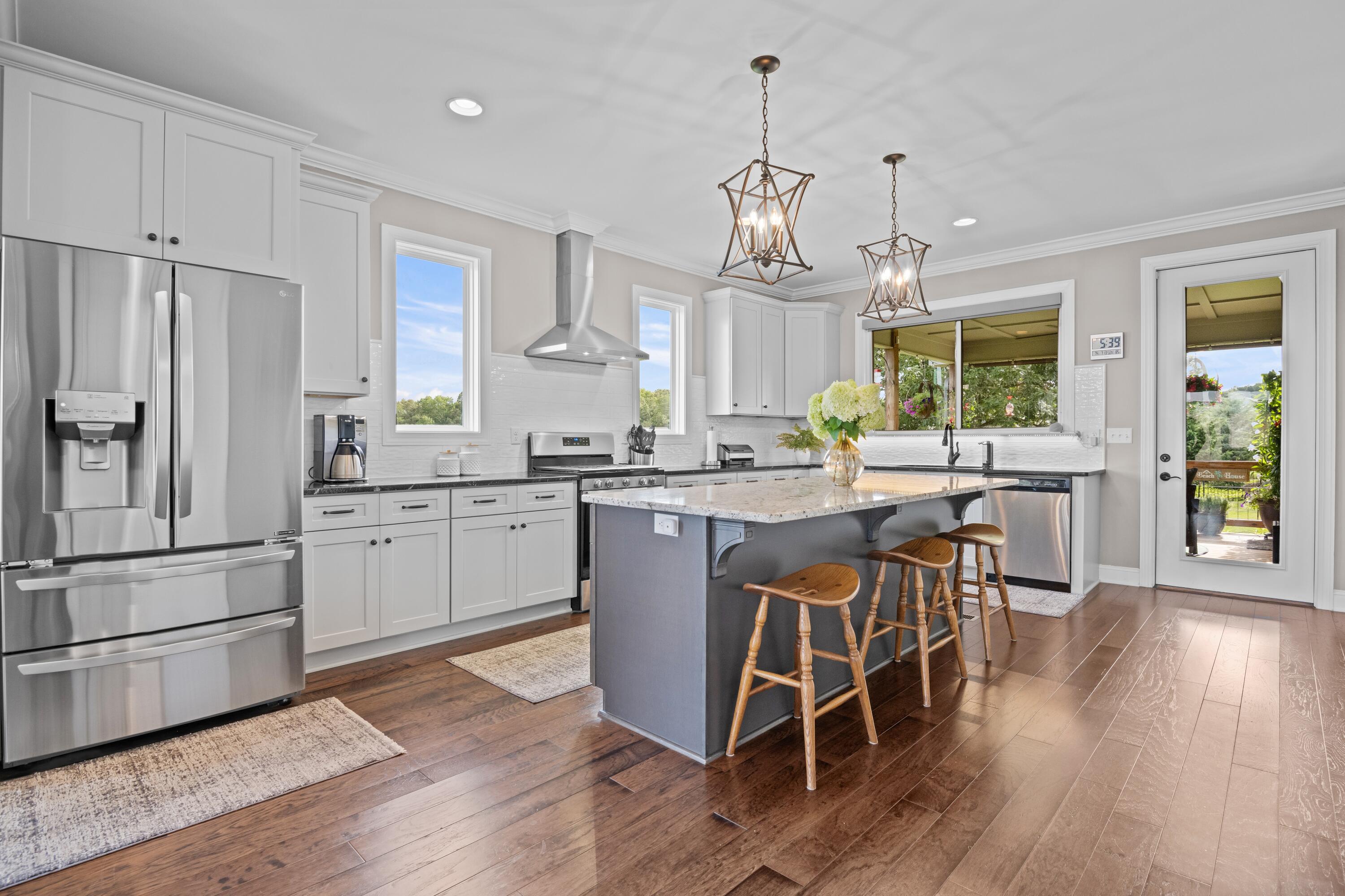 7468 Crowes Nest Drive