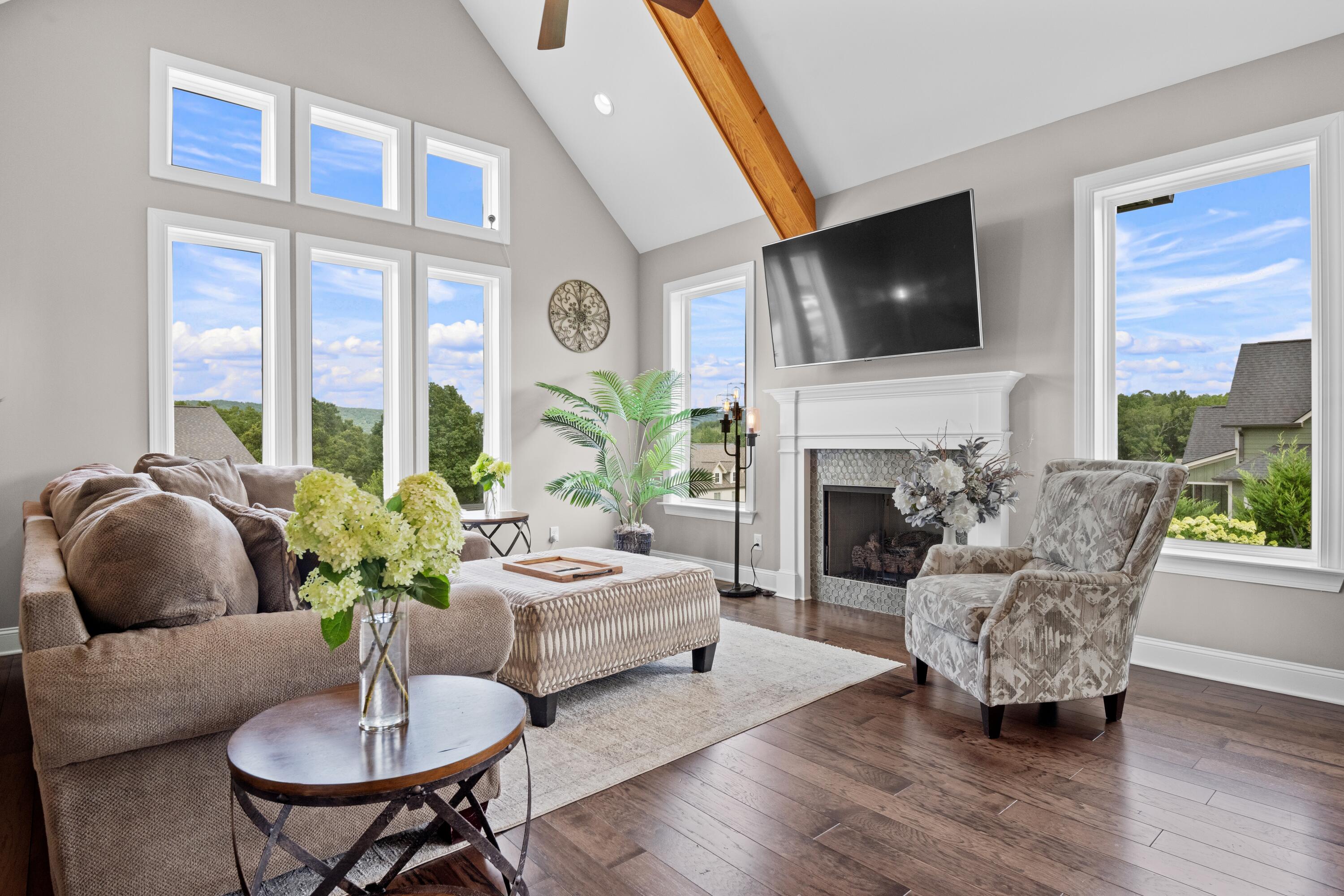 7468 Crowes Nest Drive