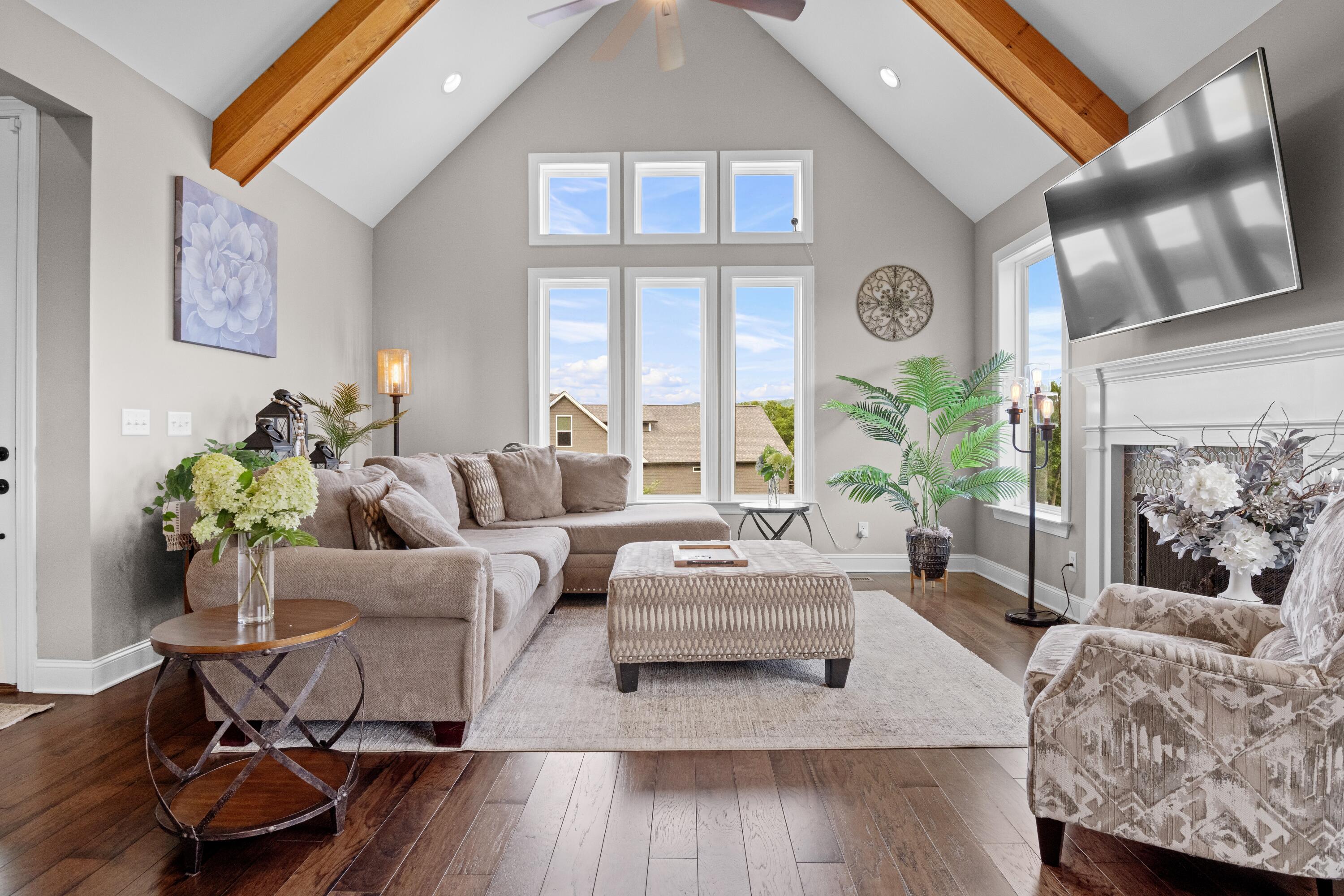 7468 Crowes Nest Drive