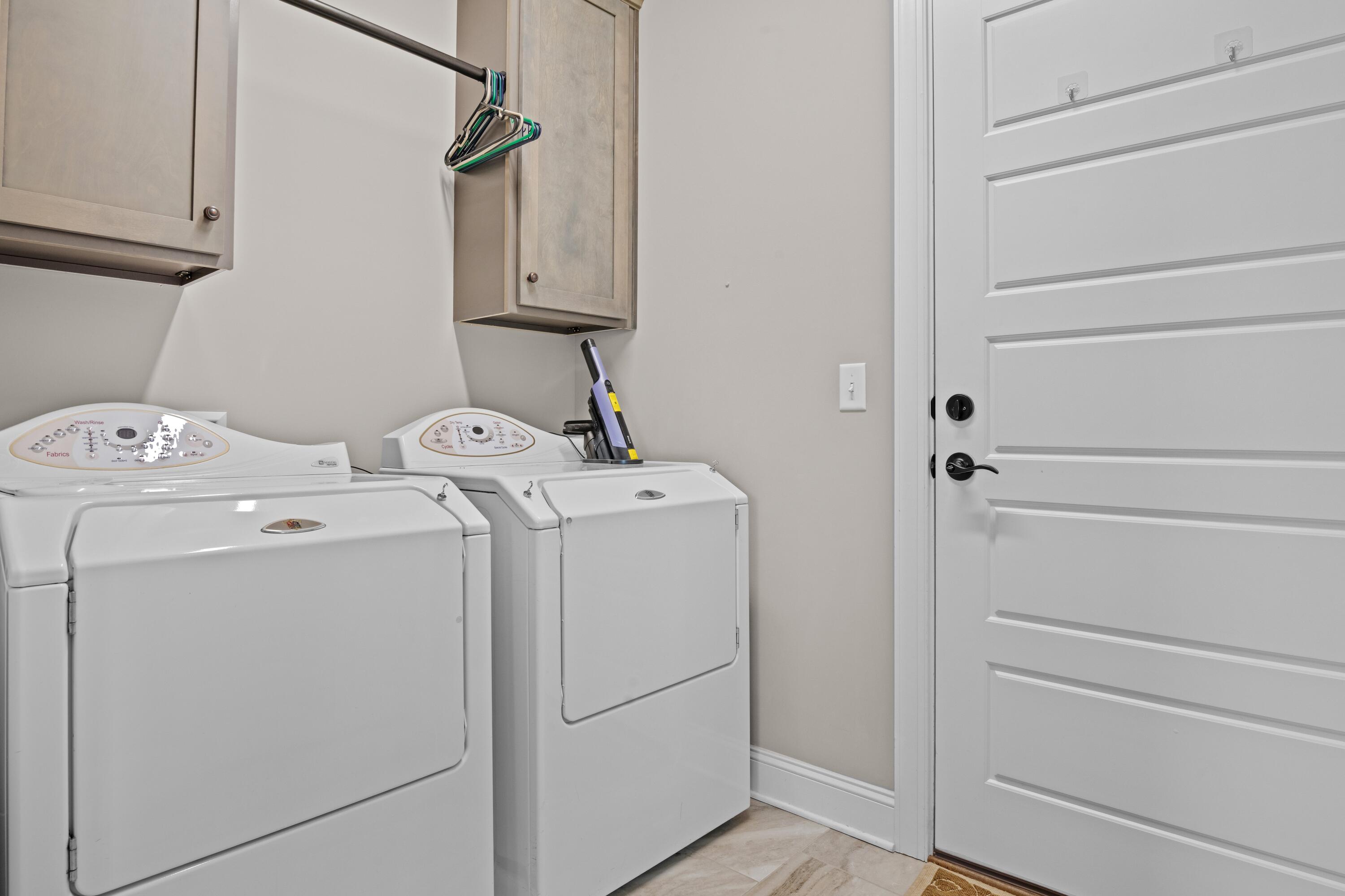 7468 Crowes Nest Drive