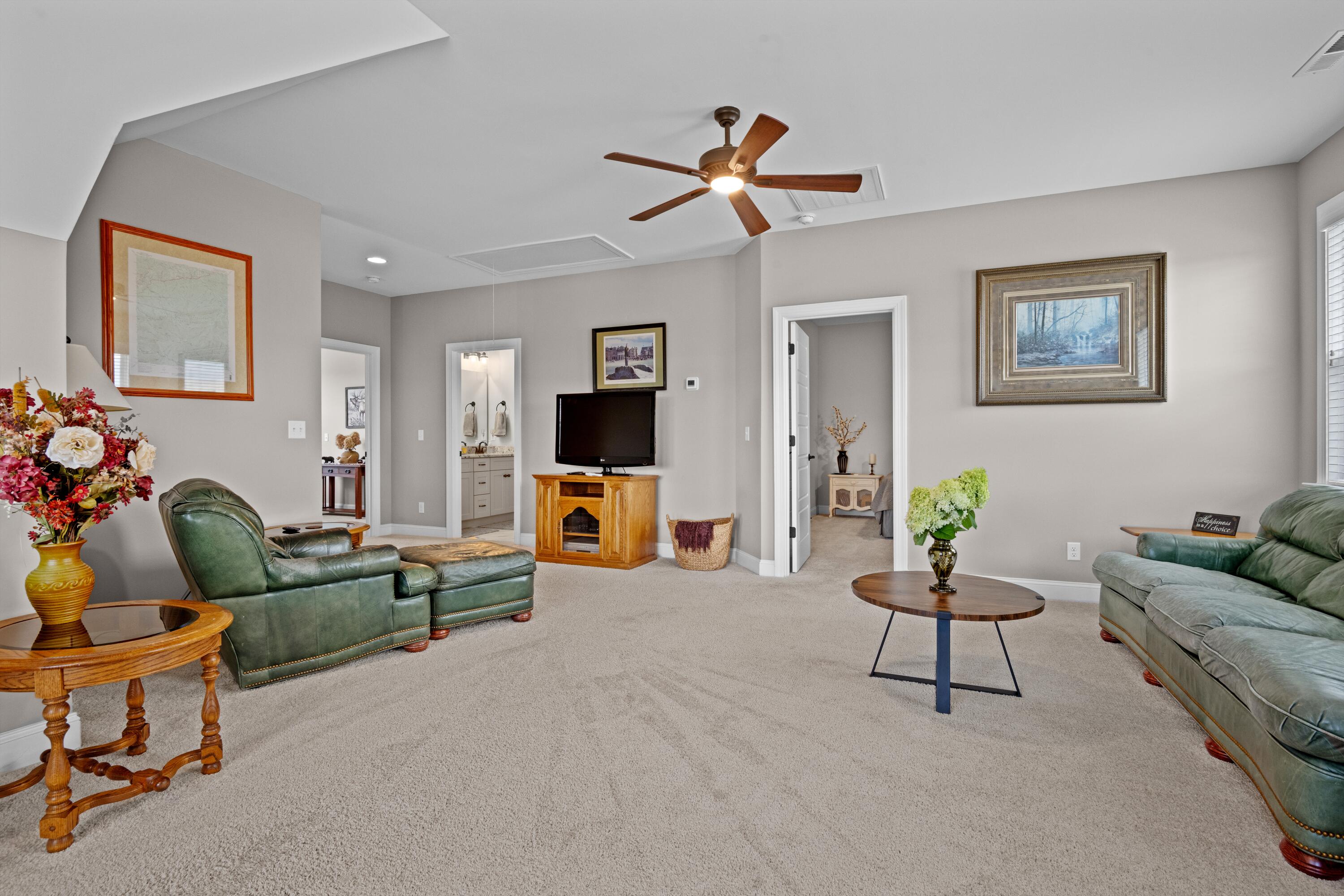 7468 Crowes Nest Drive