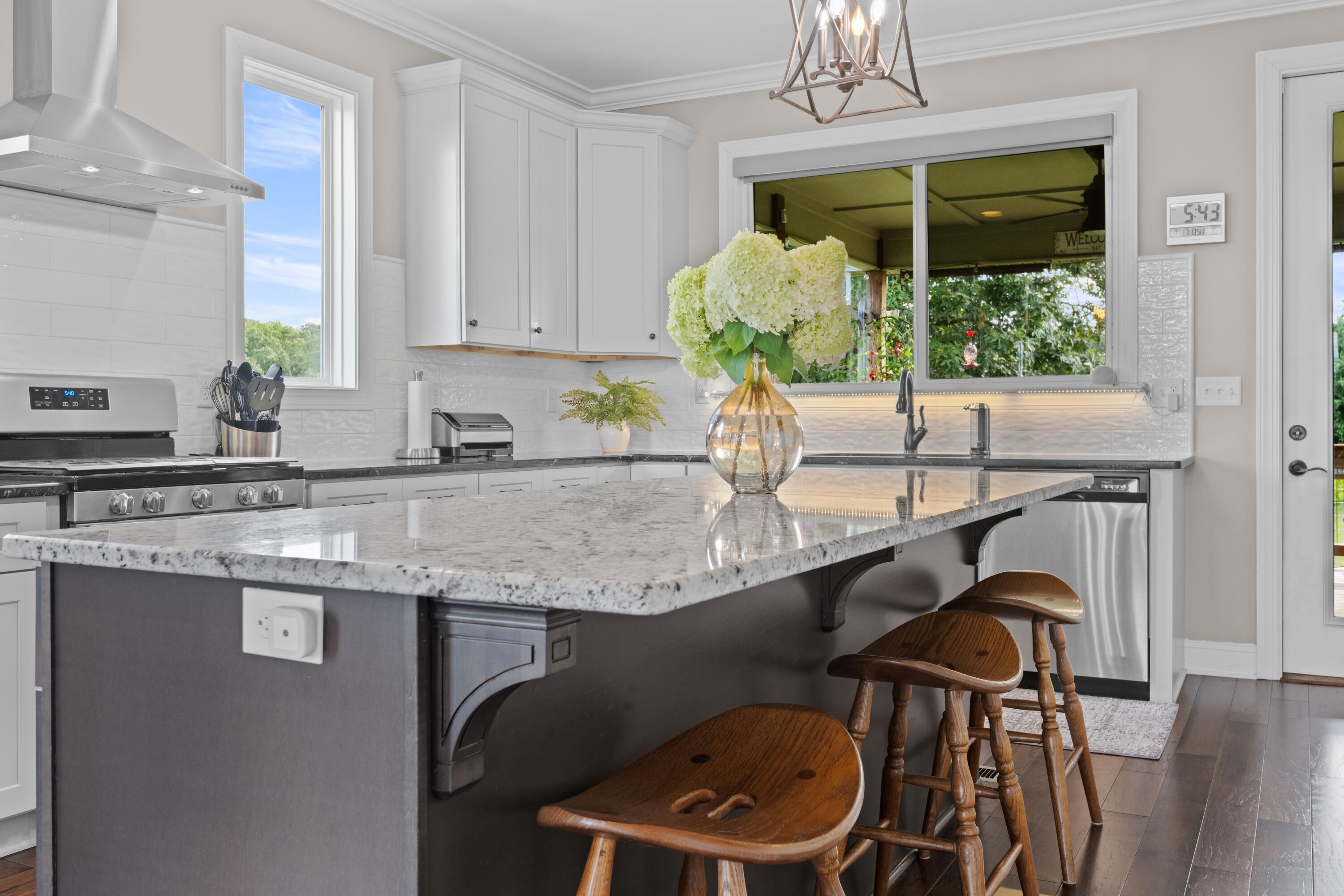 7468 Crowes Nest Drive