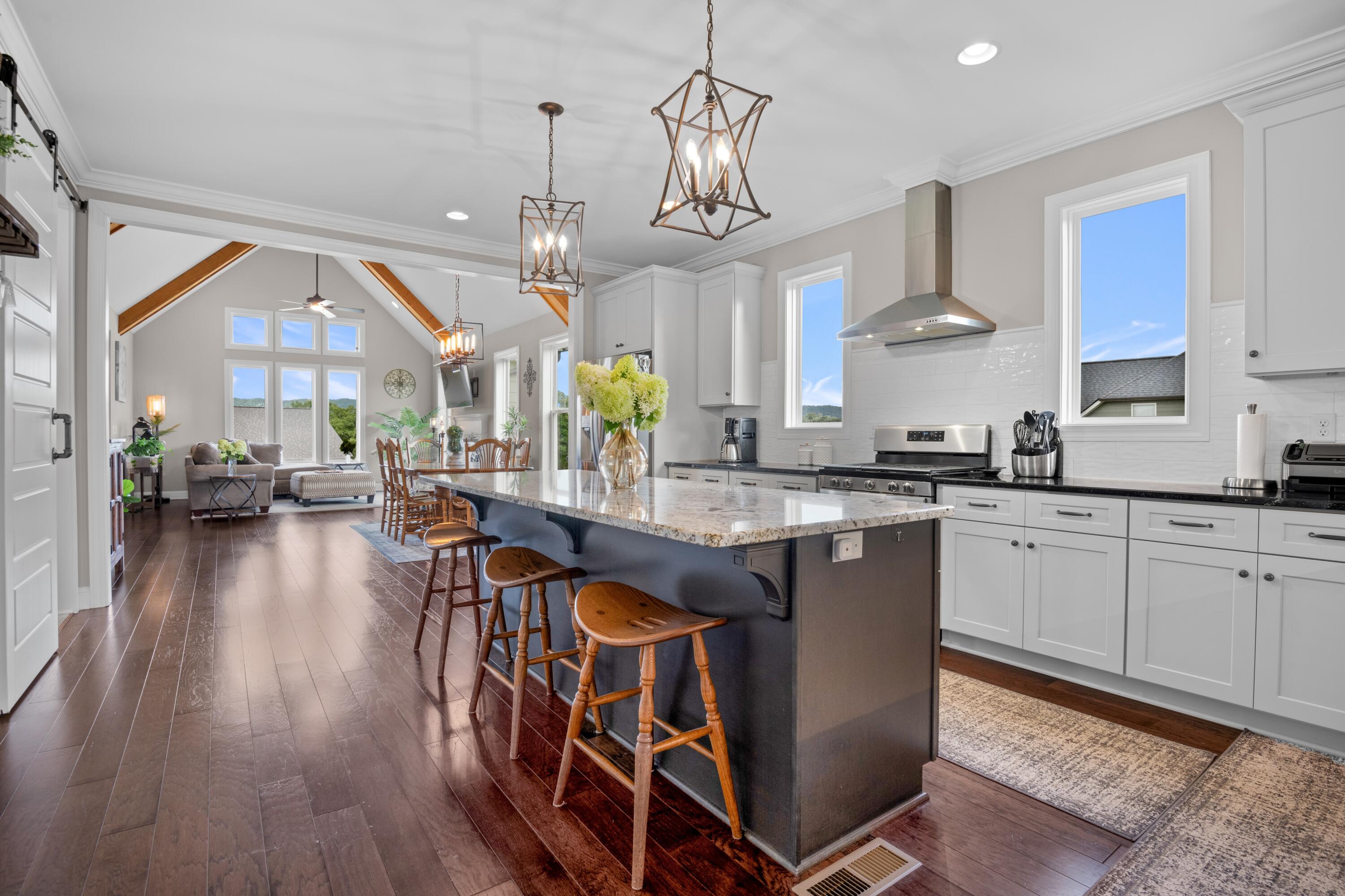 7468 Crowes Nest Drive