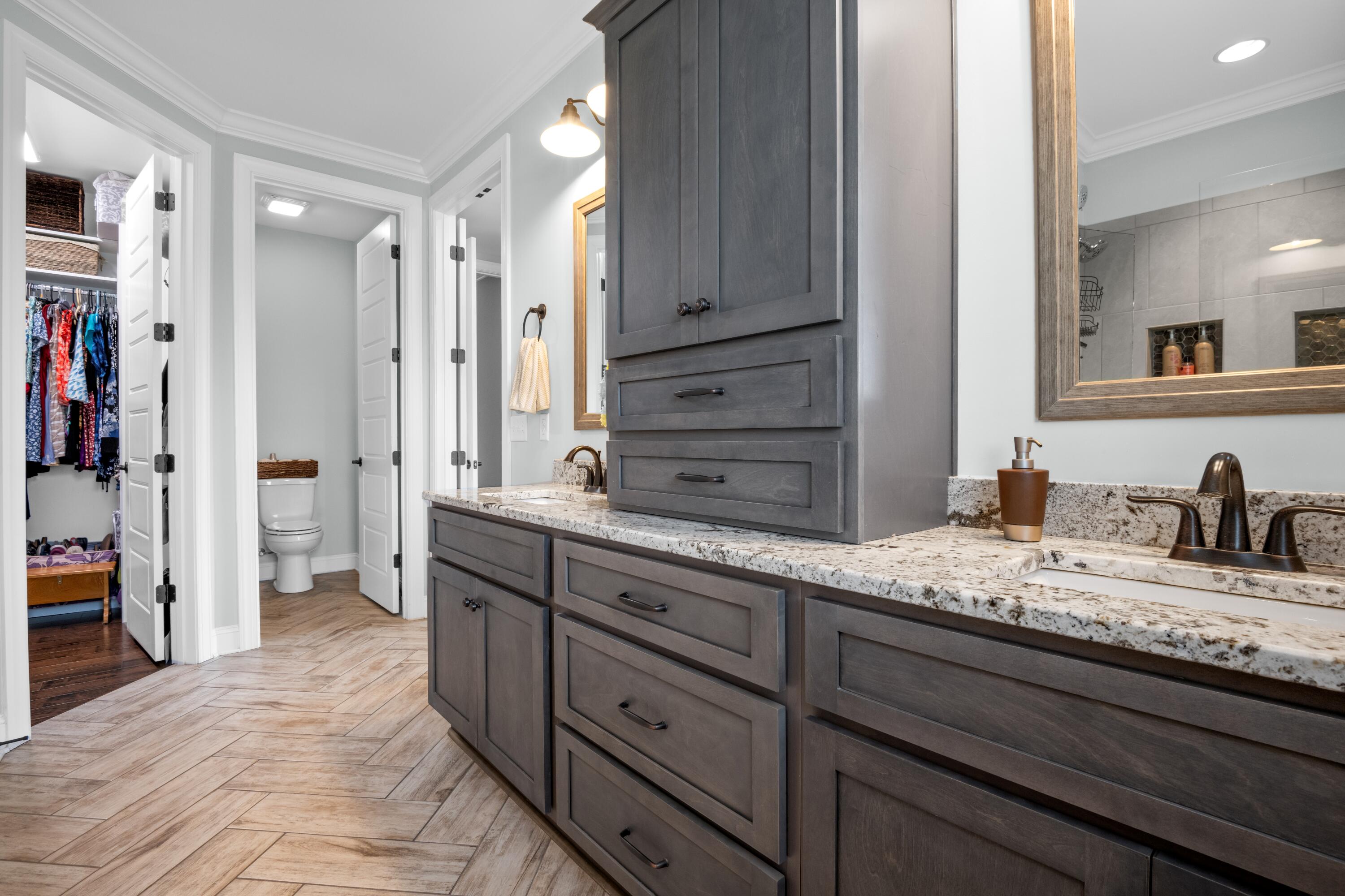 7468 Crowes Nest Drive