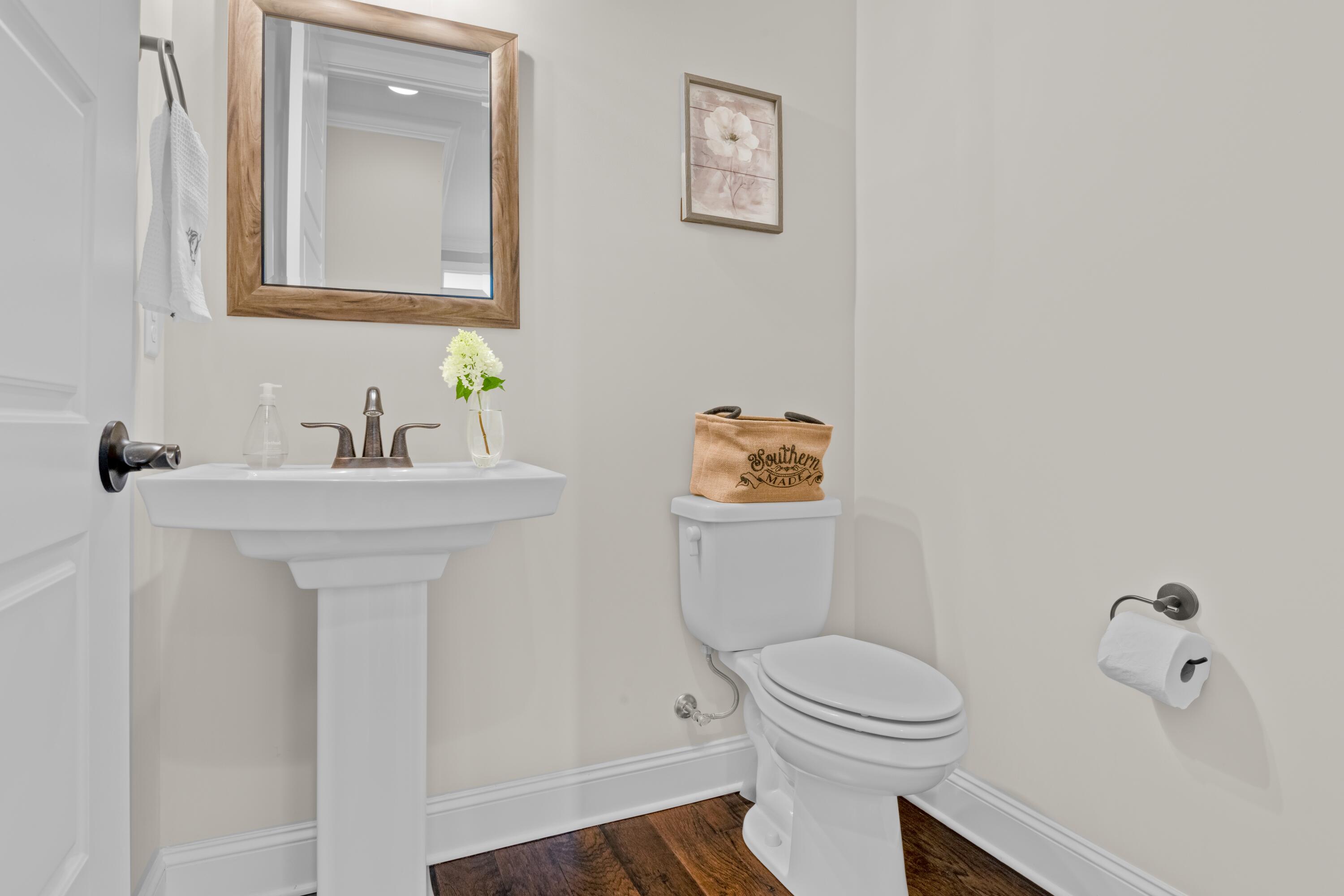 7468 Crowes Nest Drive