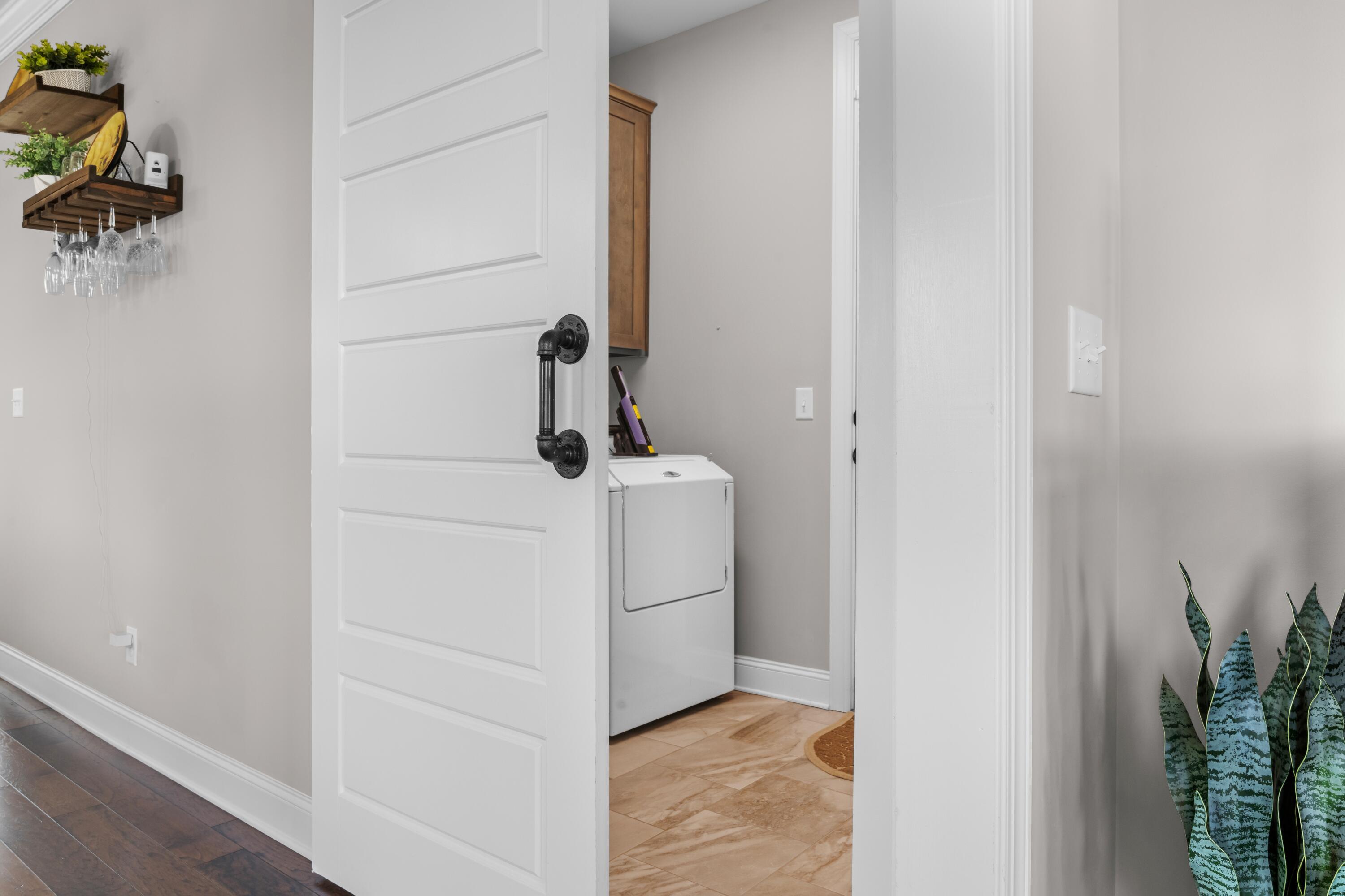 7468 Crowes Nest Drive