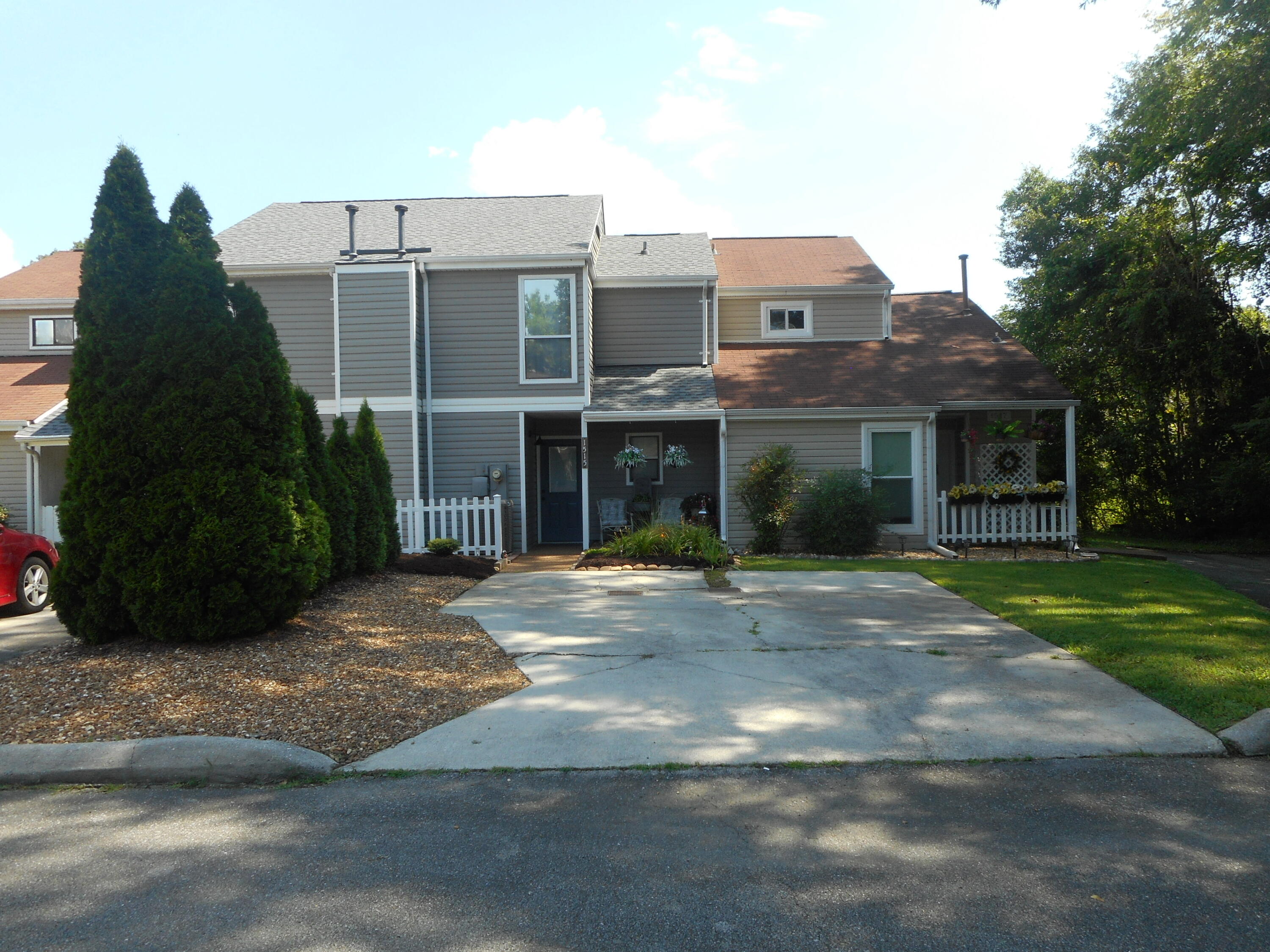 1515 Pheasant Run Place